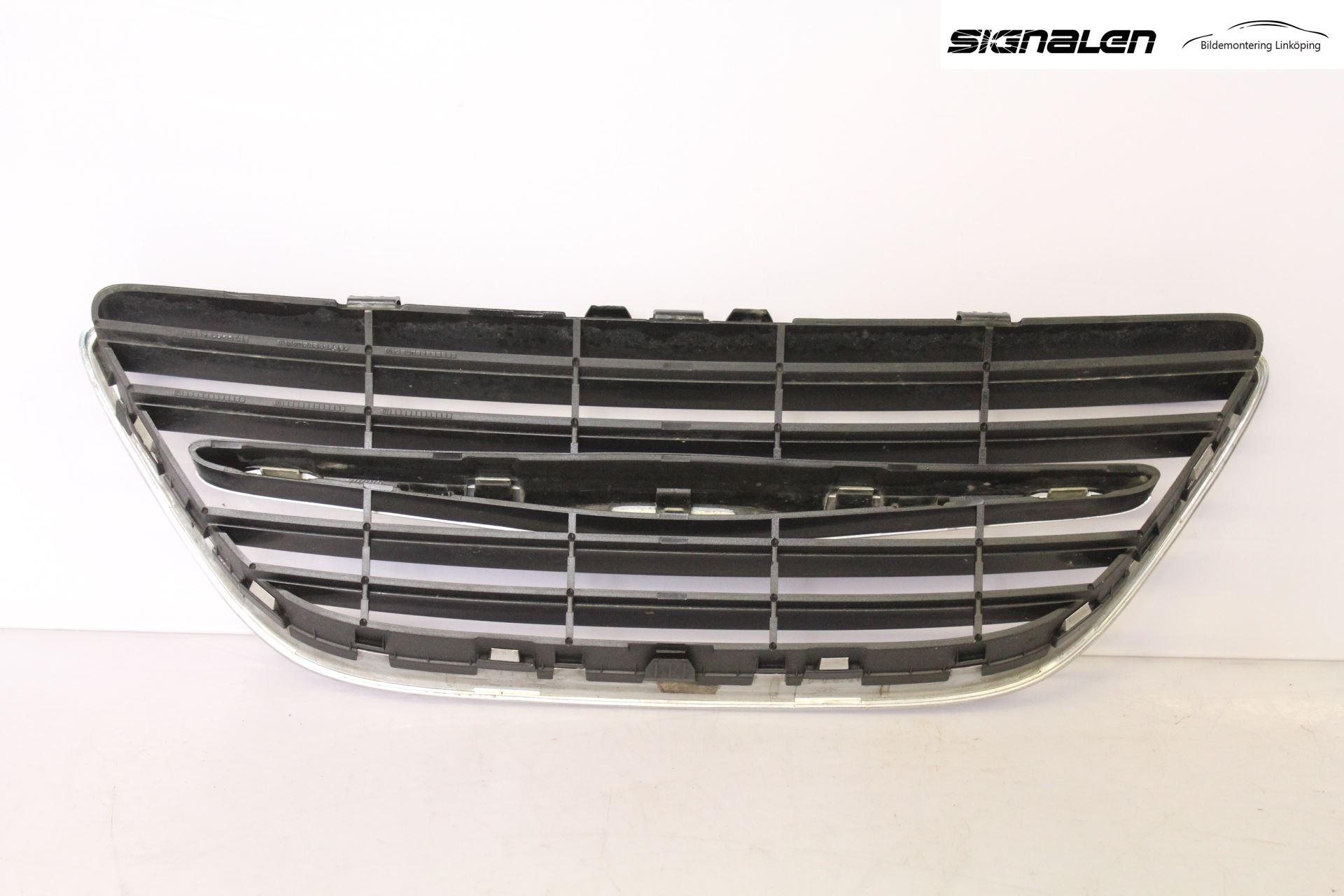 Saab 9-3 VER 2 Grilldel Mitt