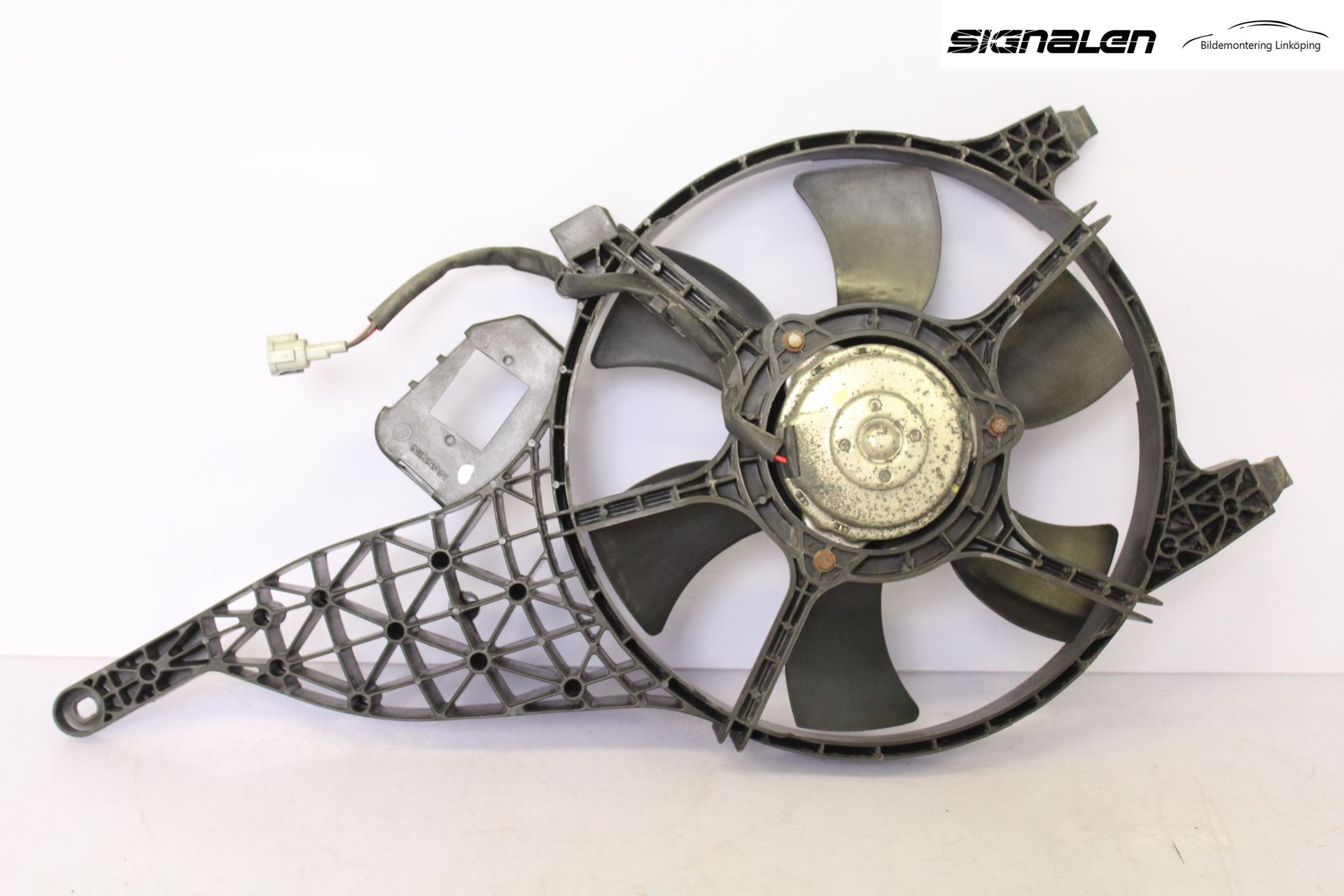 Nissan NAVARA 05-16 Kylfläkt El