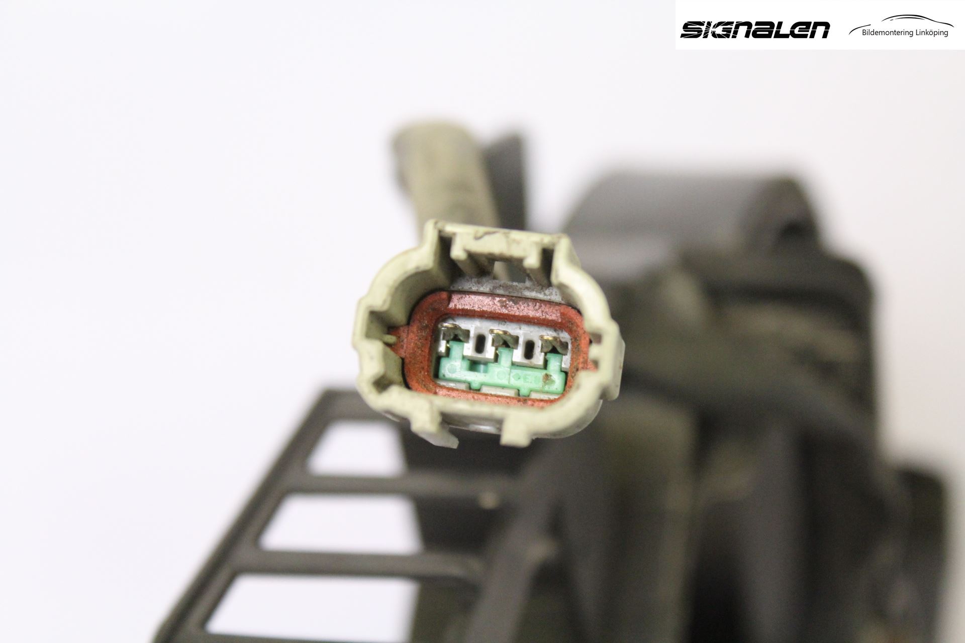 Nissan NAVARA 05-16 Kylfläkt El