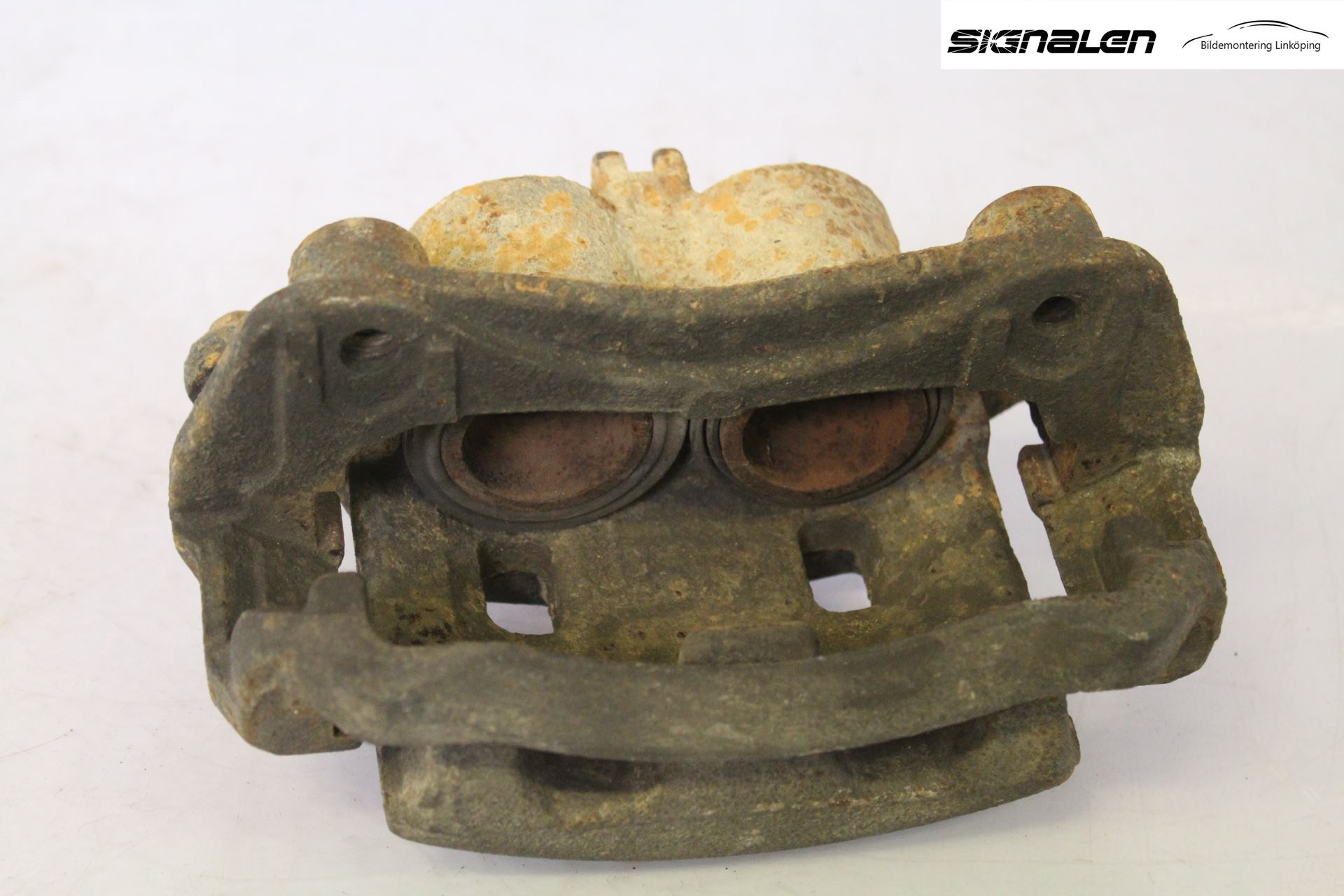 Nissan NAVARA 05-16 Bromsok Fram Höger