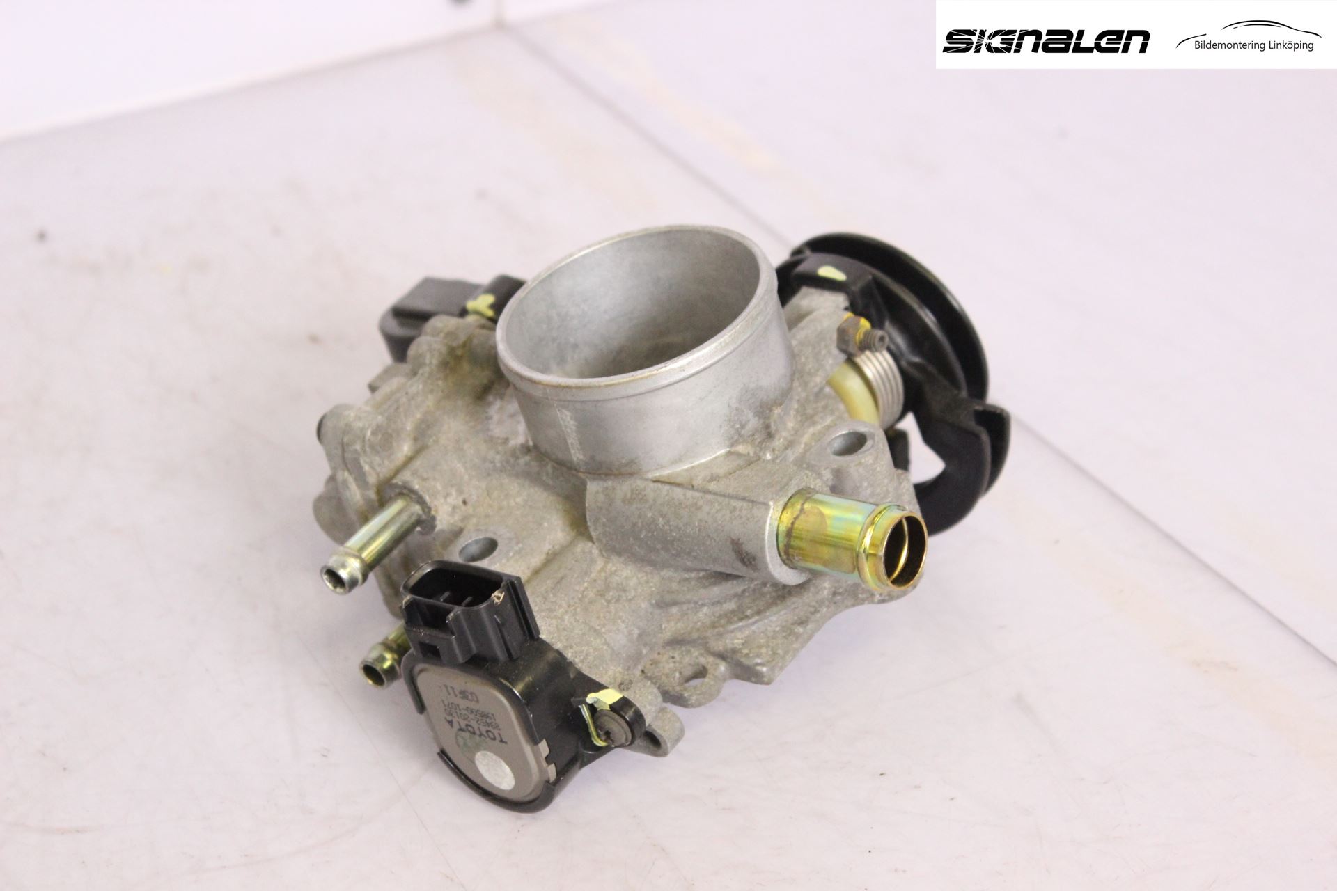 Toyota COROLLA 02-07 Injspjällhus