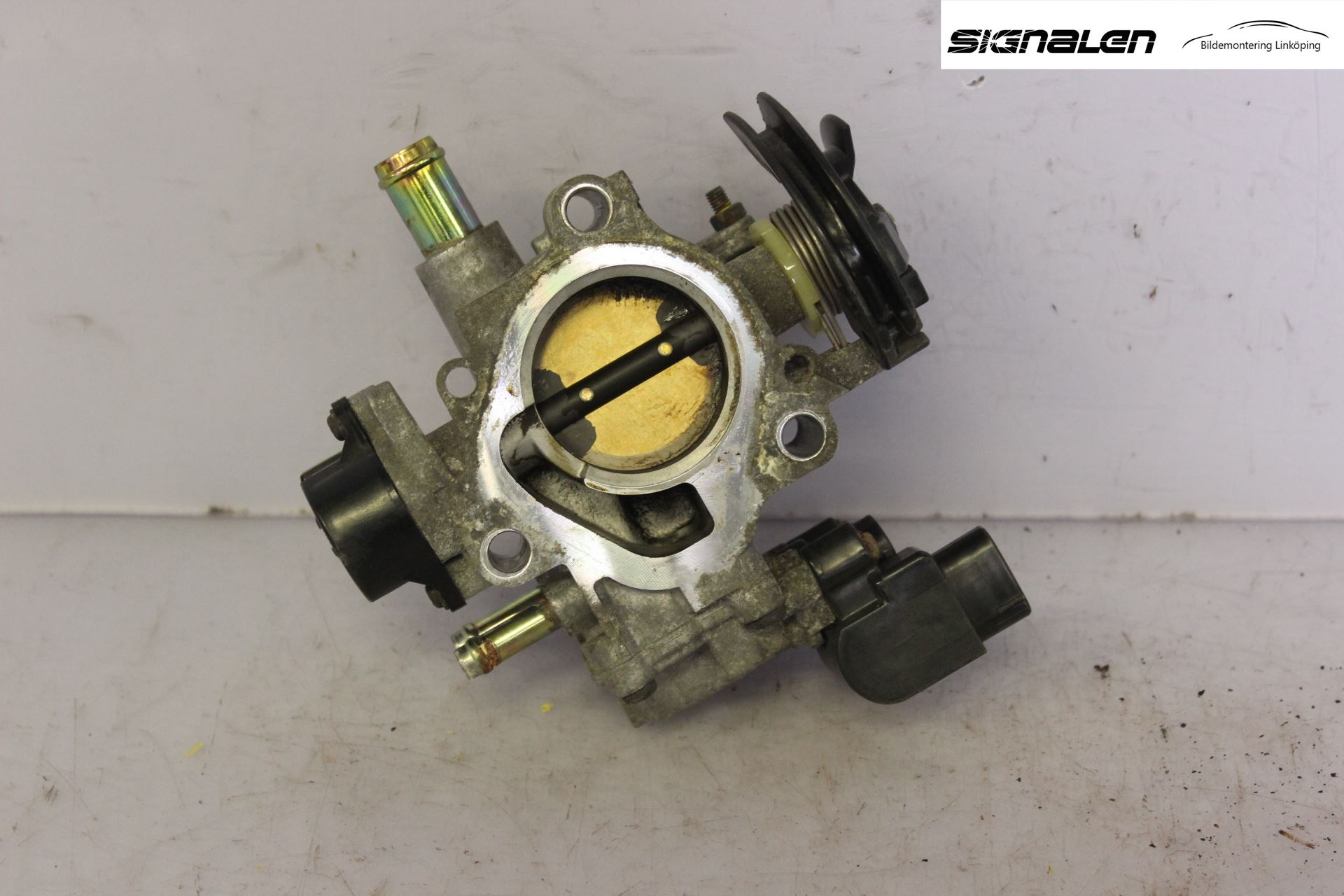 Toyota COROLLA 02-07 Injspjällhus