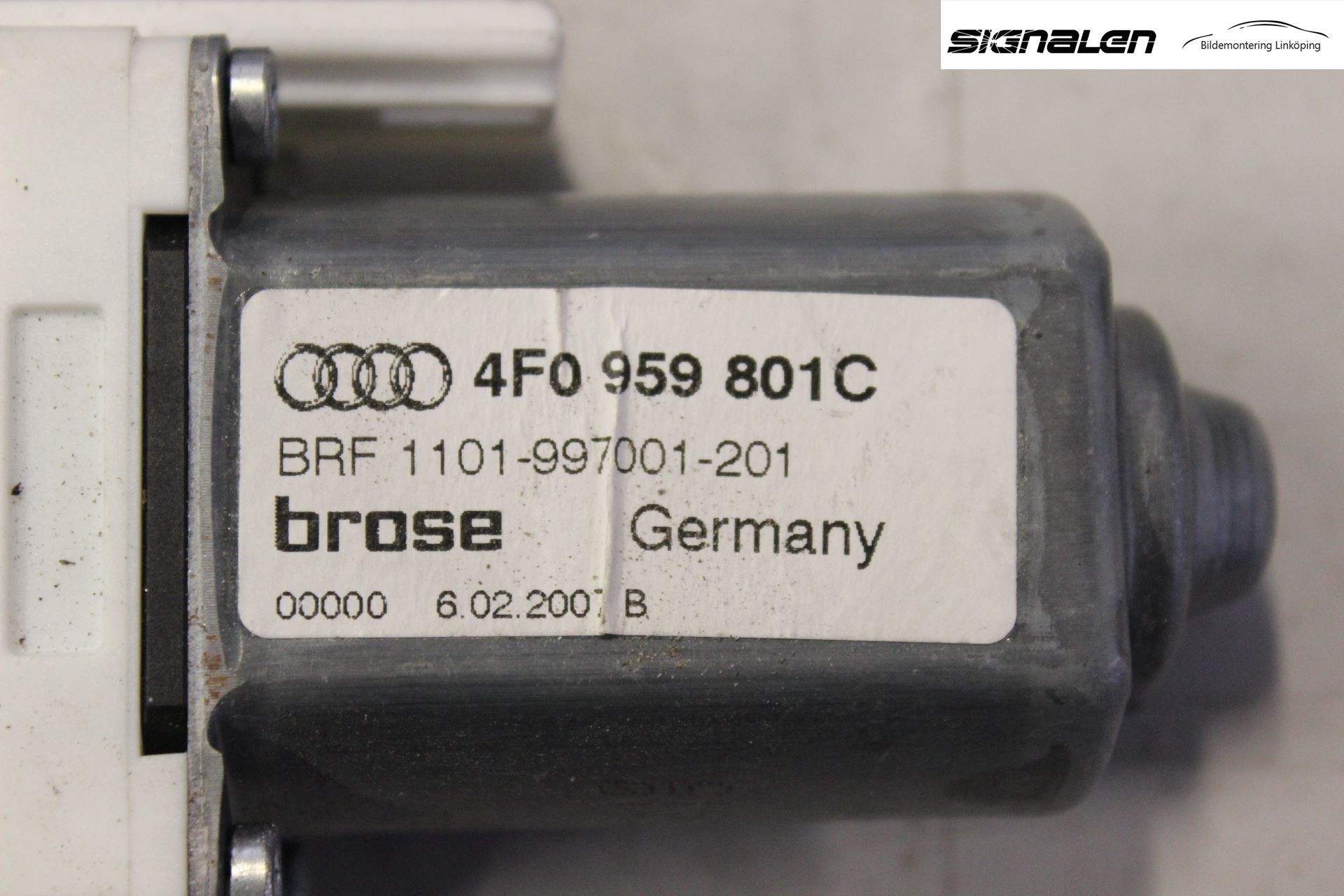 Audi A6/S6     05-11 Fönsterhissmotor