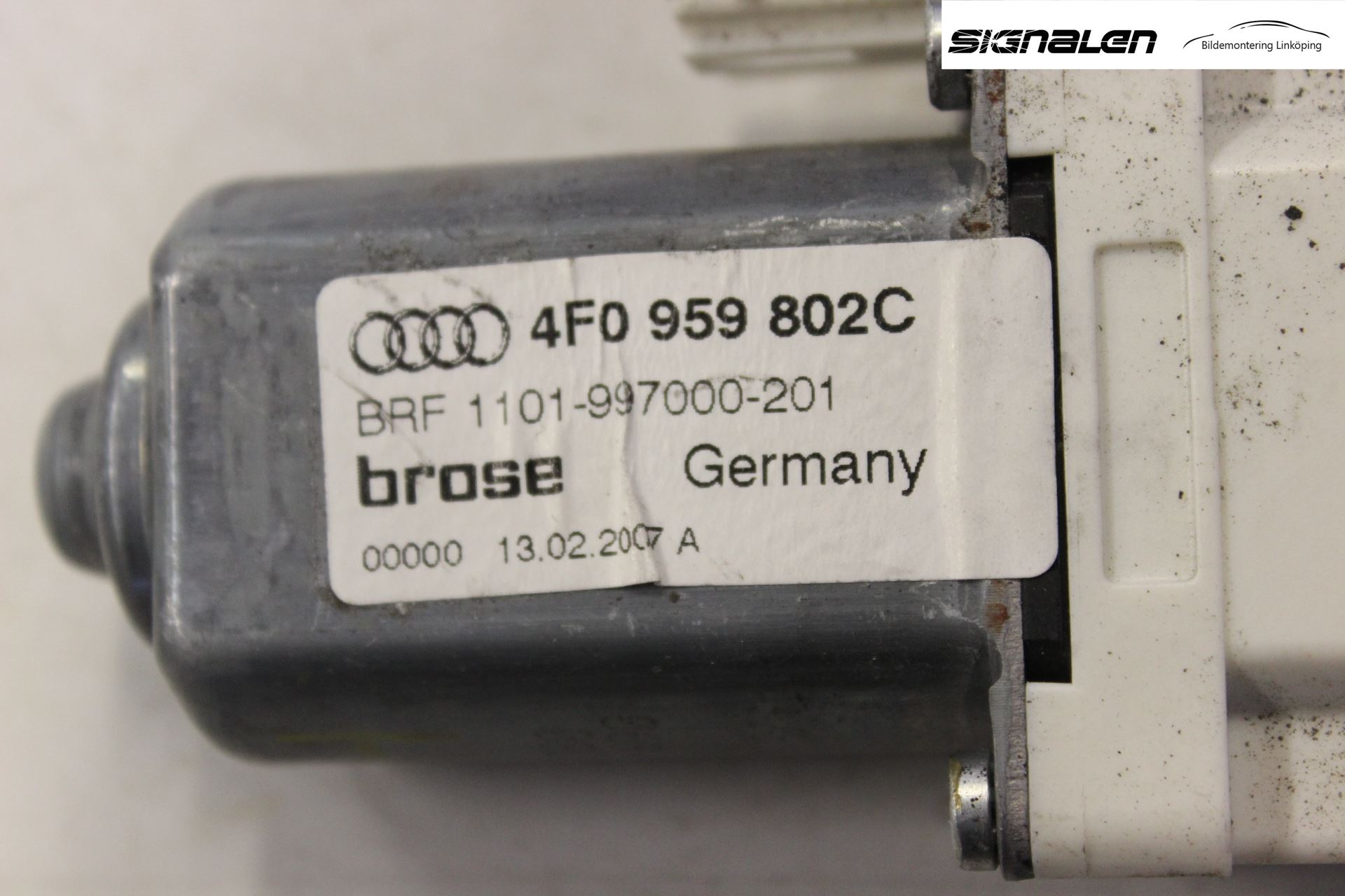 Audi A6/S6     05-11 Fönsterhissmotor