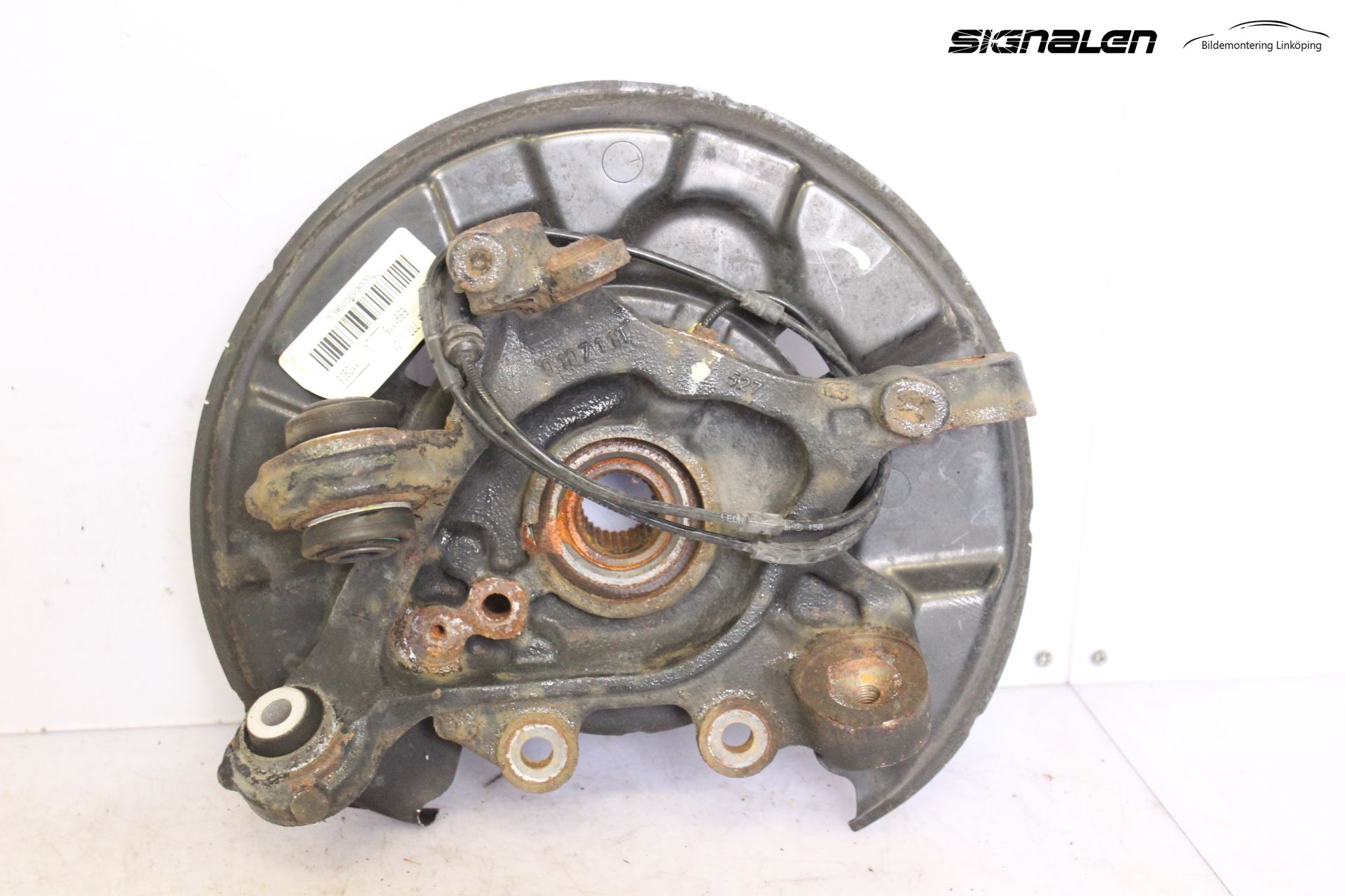 BMW 1 F20/F21 11-19 Hjullagerhus-Spindel Vä B