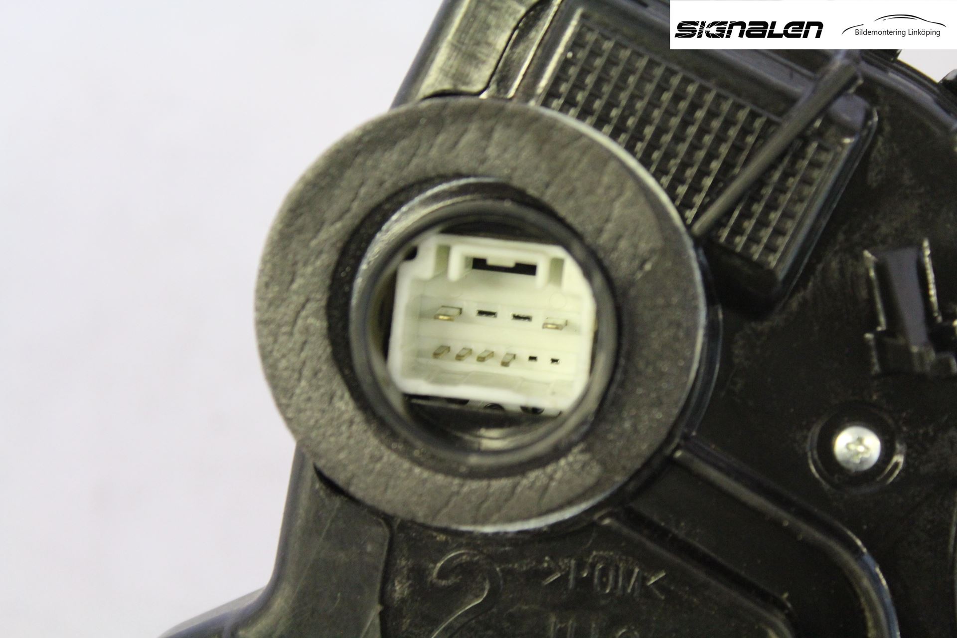 Toyota AURIS 07-09 Låskista-Dörrlås