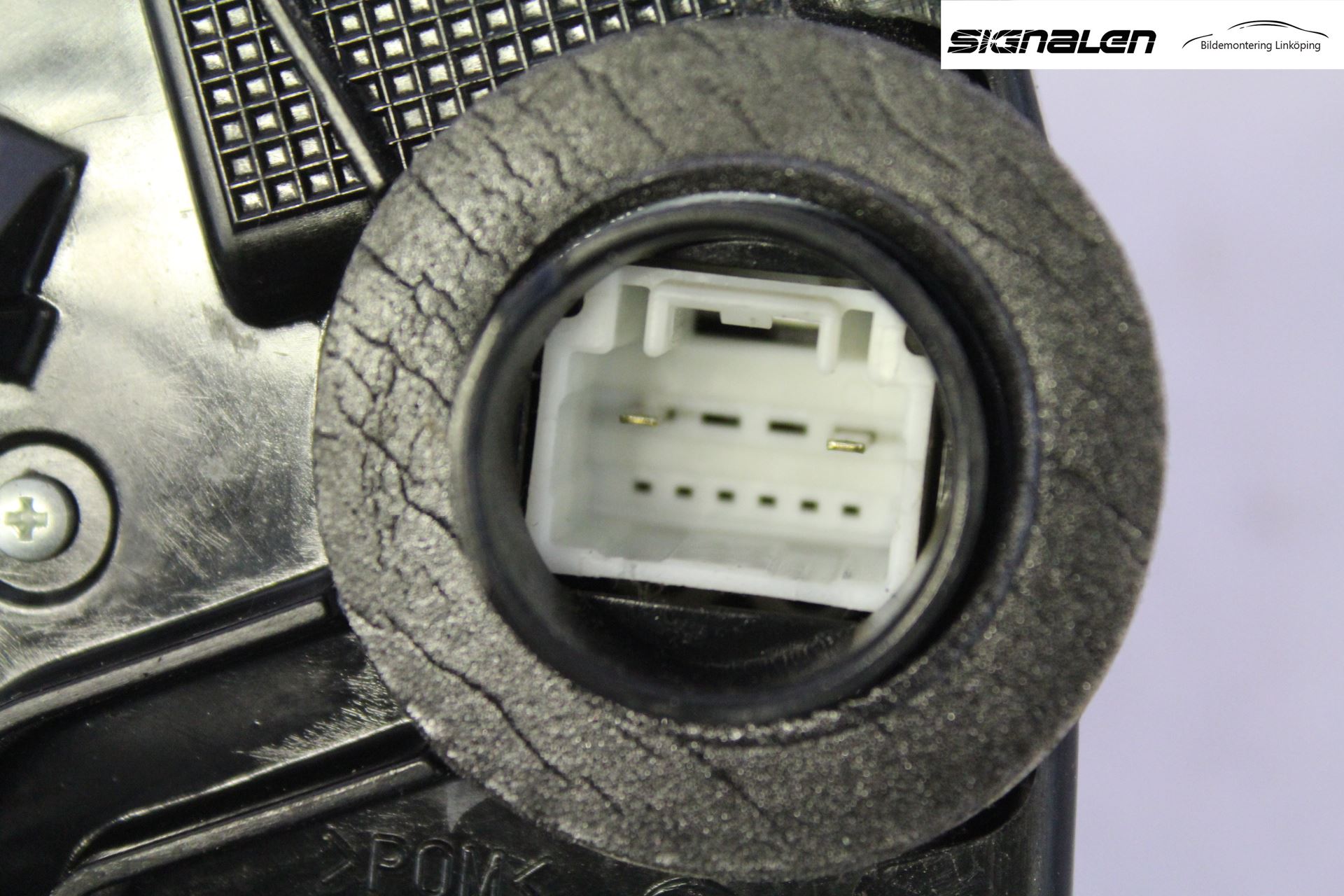 Toyota AURIS 07-09 Låskista-Dörrlås