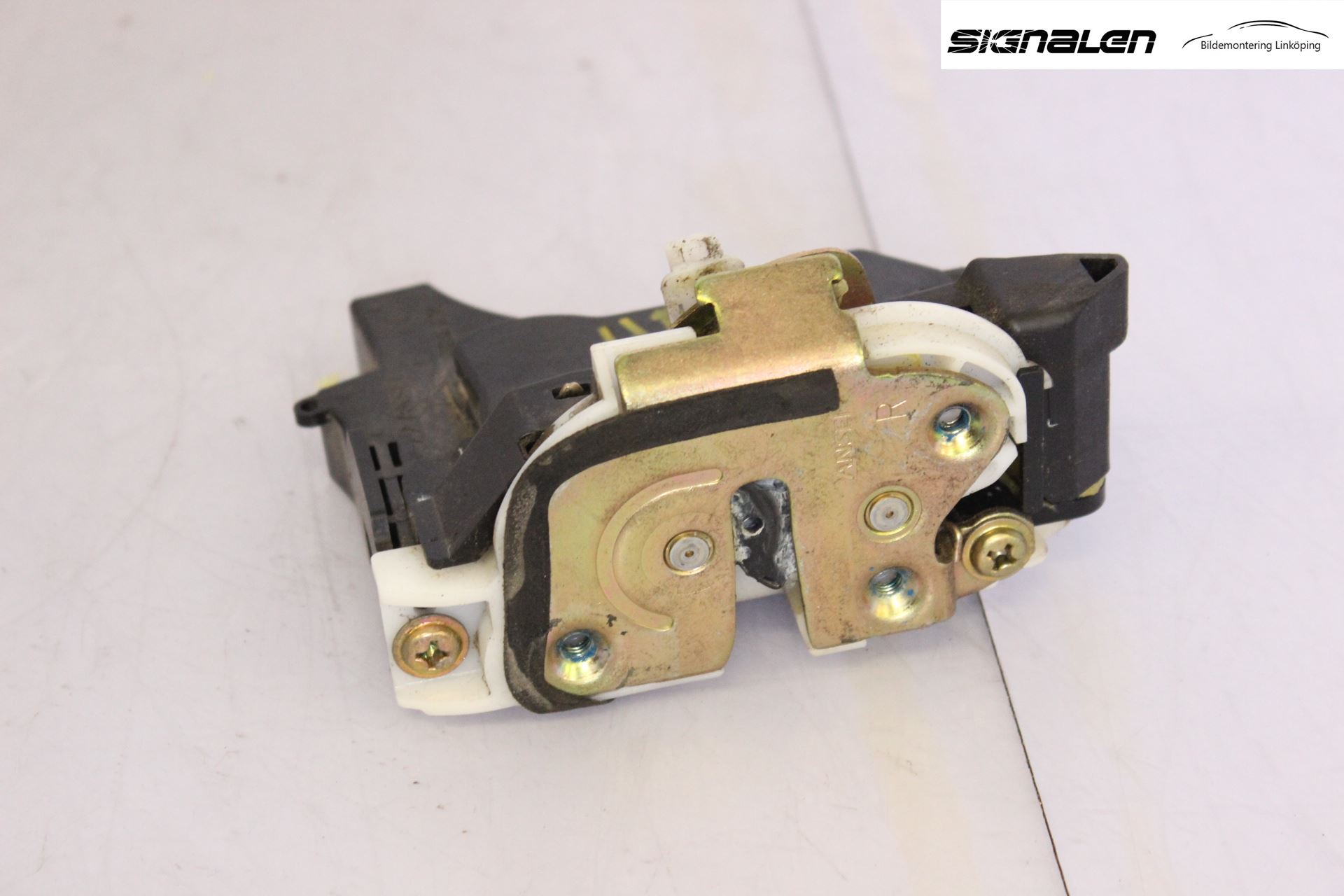 Mitsubishi GRANDIS Låskista-Dörrlås