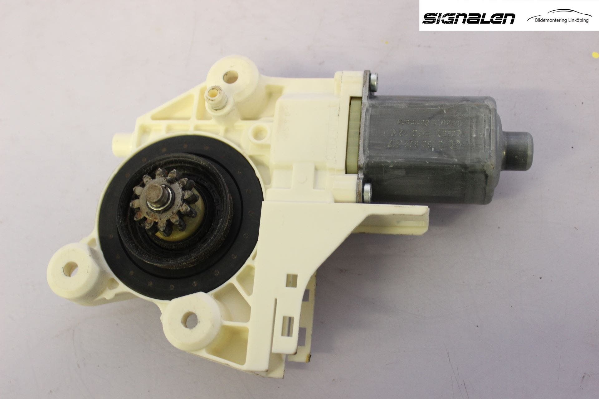 Ford FOCUS 04-07 Fönsterhissmotor