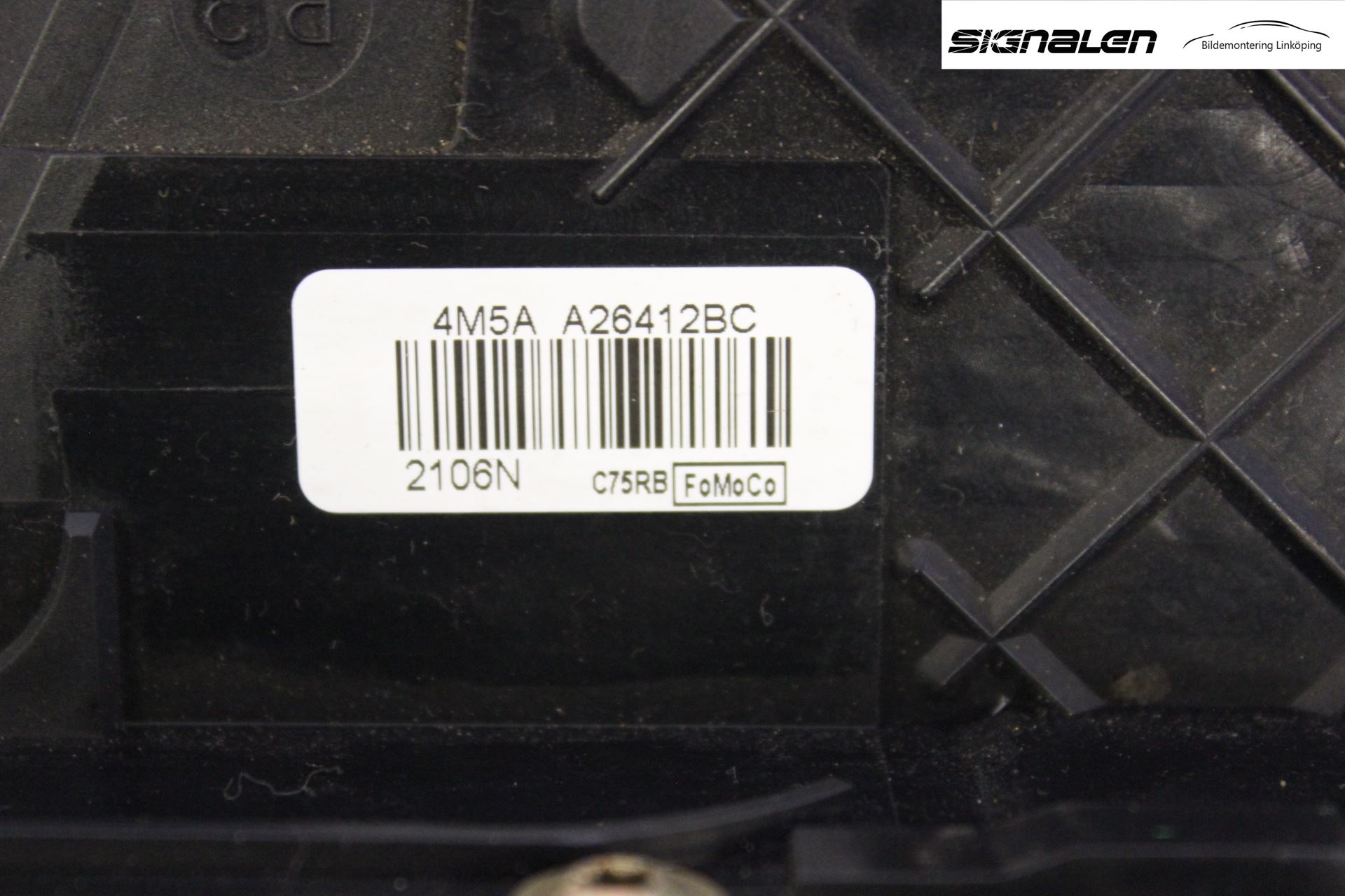 Ford FOCUS     04-07 Låskista-Dörrlås