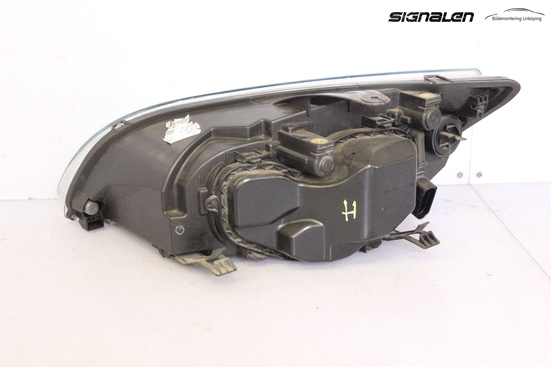 Ford FOCUS 04-07 Strålkastare Höger