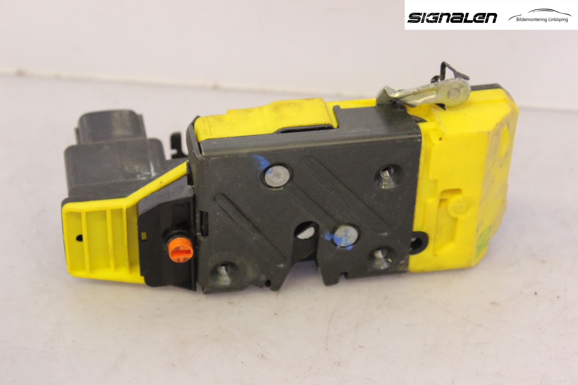 Volvo V70 05-08 Låskista-Dörrlås