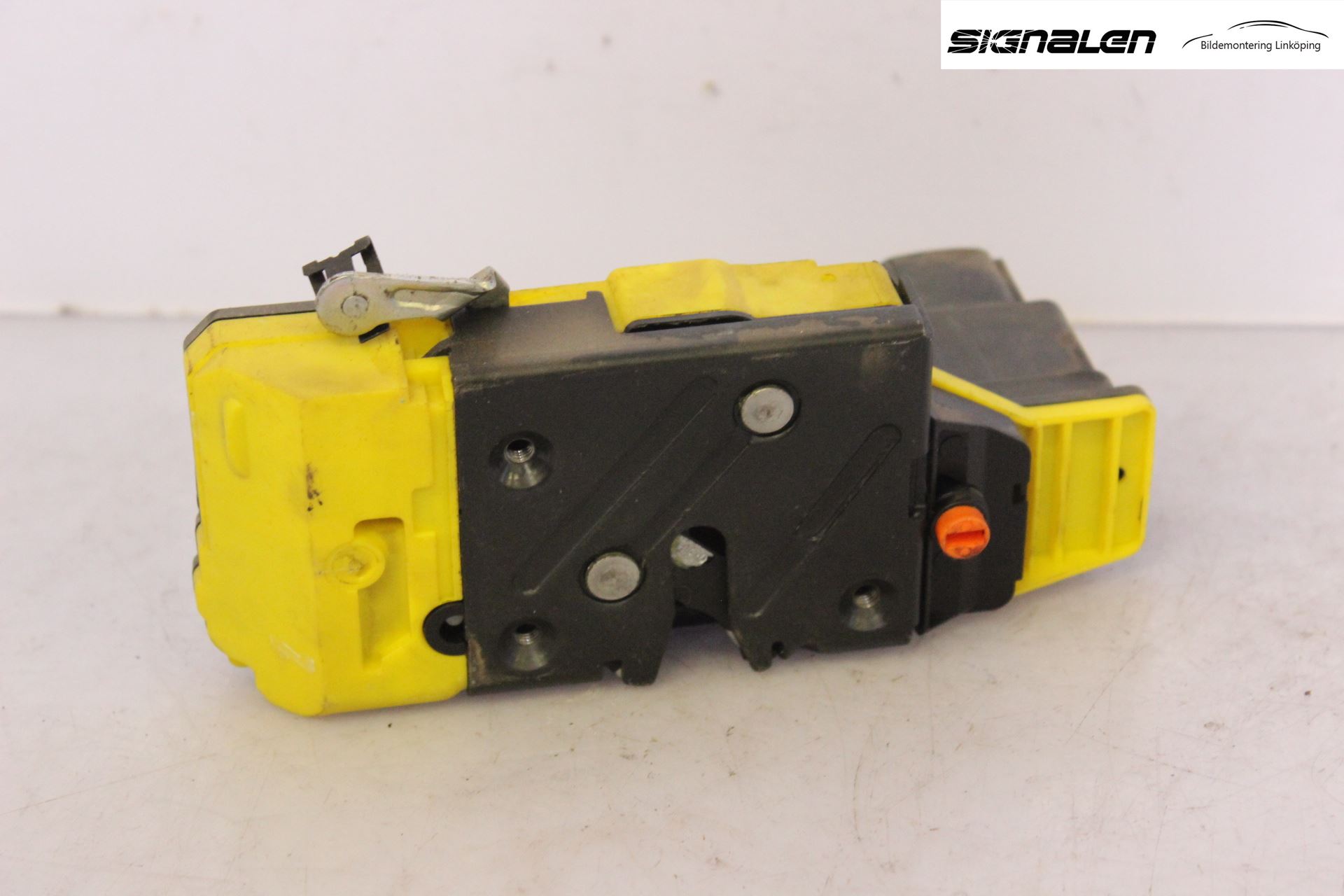 Volvo V70 05-08 Låskista-Dörrlås