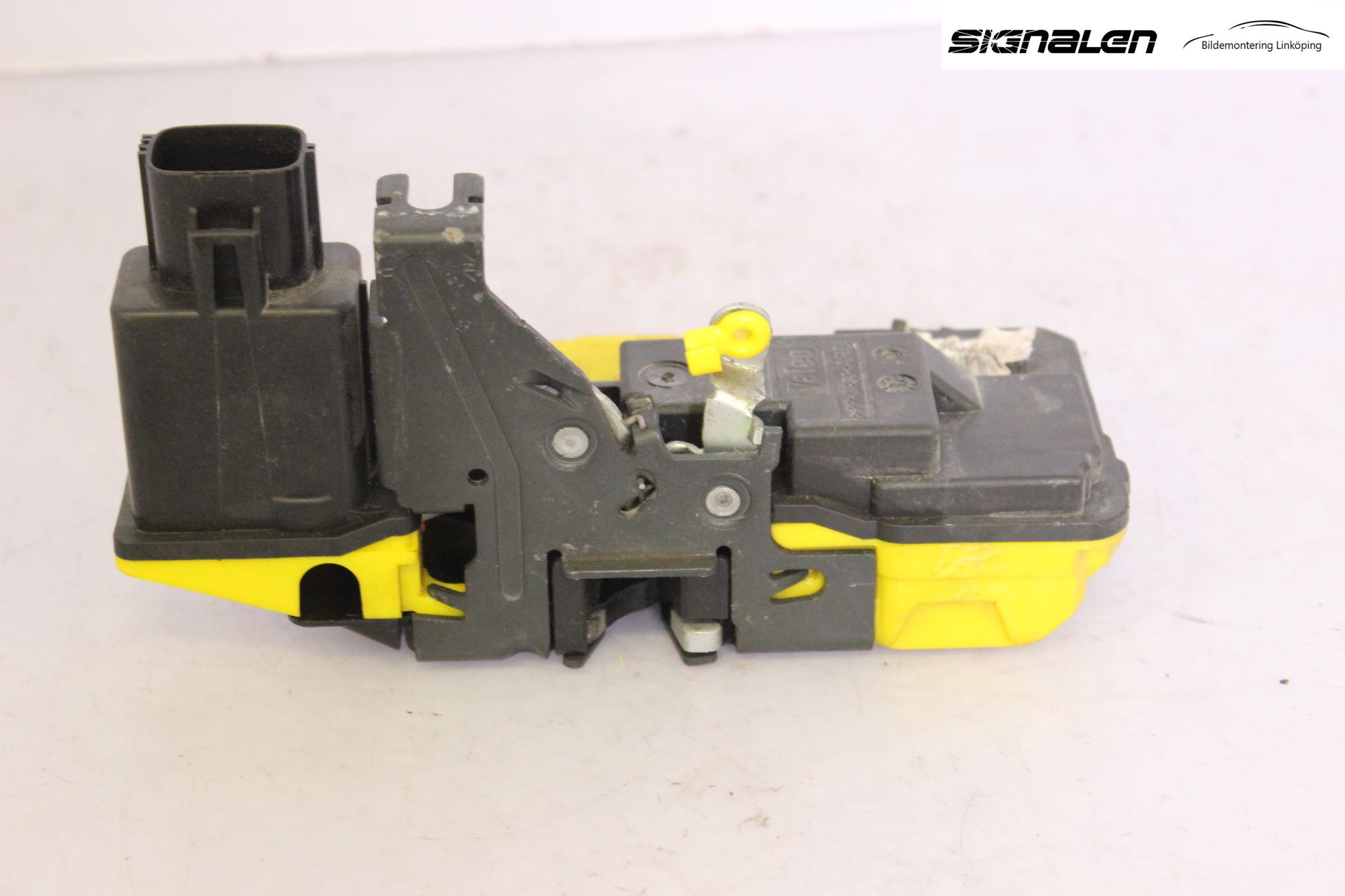 Volvo V70 05-08 Låskista-Dörrlås