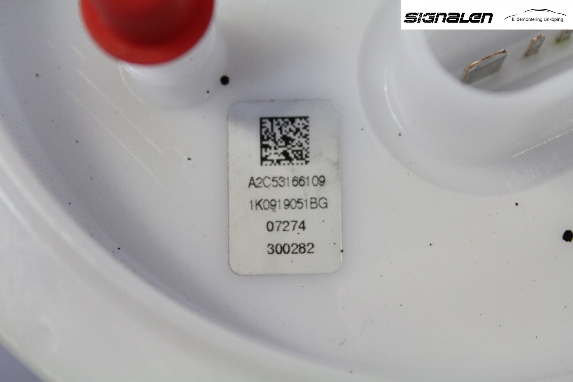 Volkswagen VW CADDY      04-10 Bränslepump El