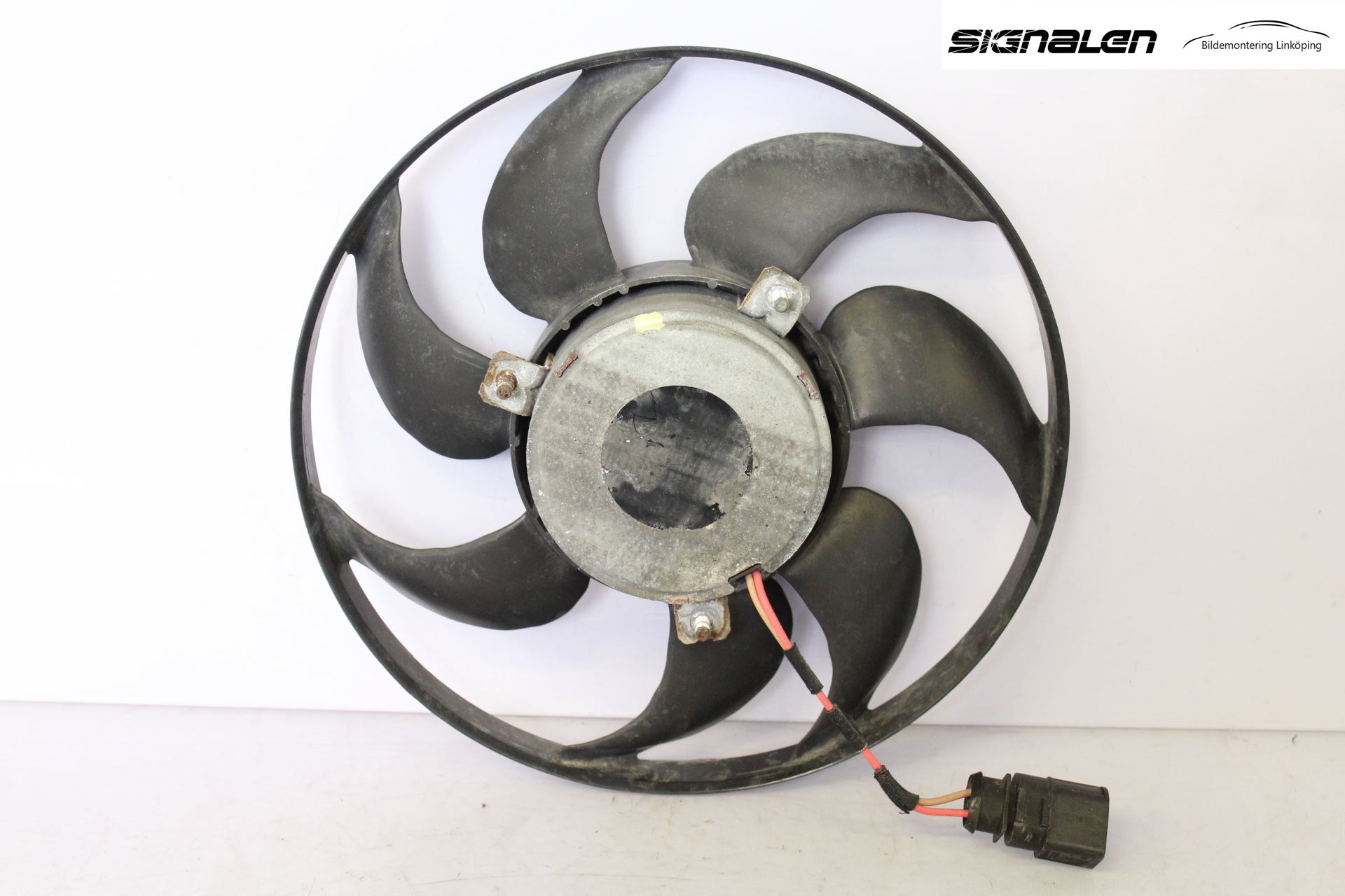 Volkswagen VW CADDY      04-10 Kylfläkt El