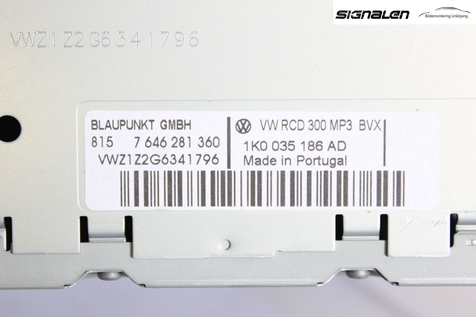 Volkswagen VW CADDY      04-10 Cd Radio - Multimediapanel