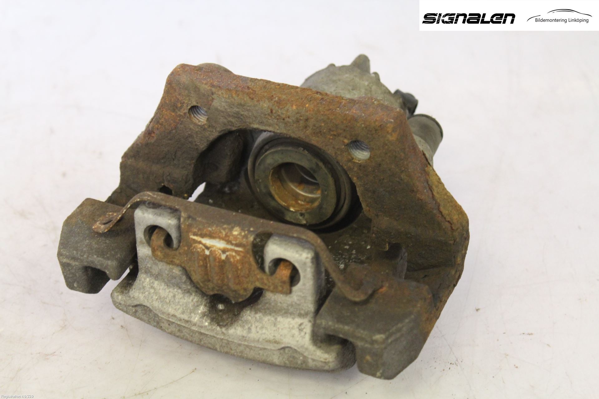 BMW 5 E60/61 Sed/Tou 02-10 Bromsok Fram Vänster