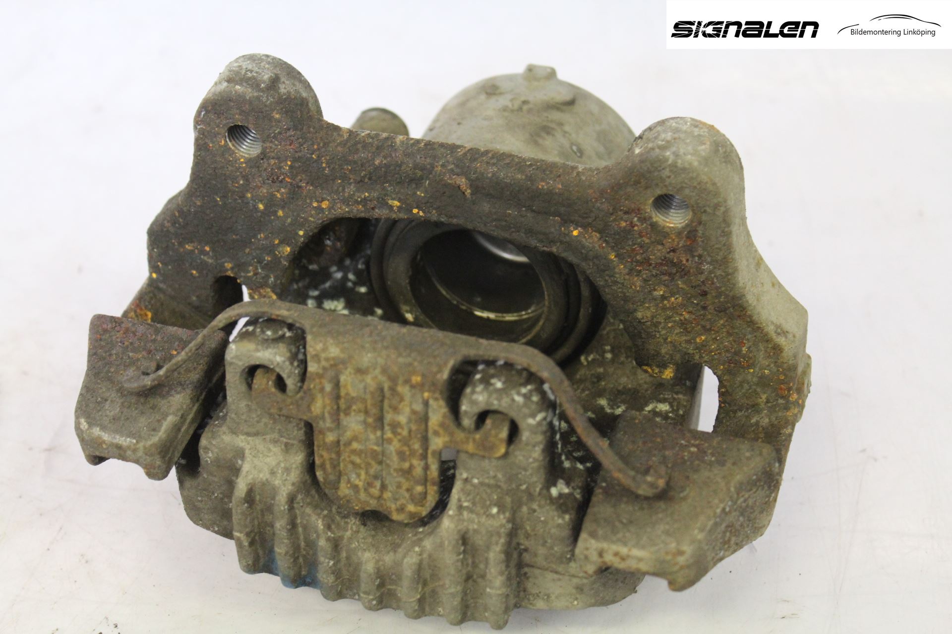 BMW 3 E90/91 SED/TOU 05-12 Bromsok Fram Höger