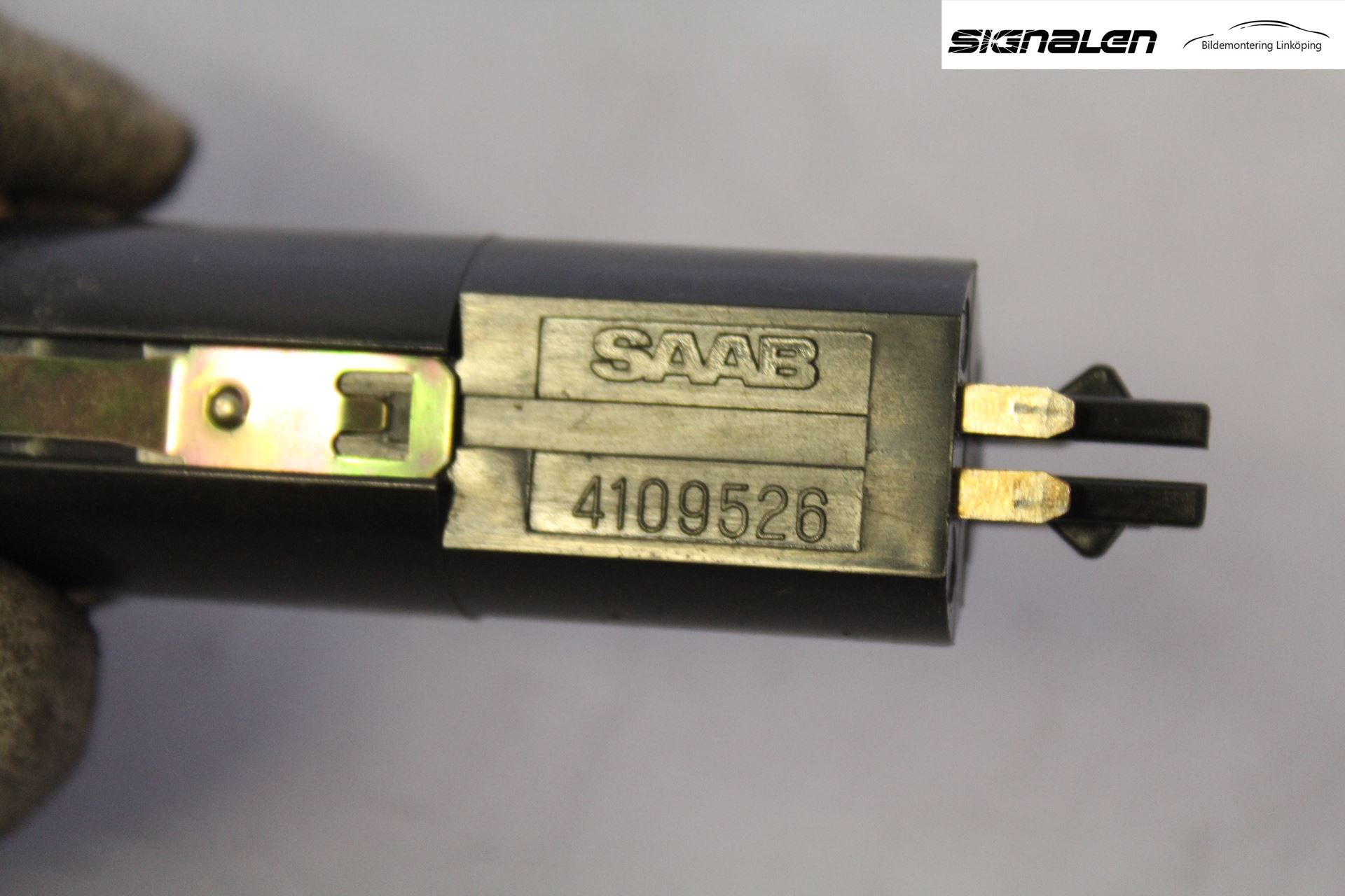 Saab 9-5     06-10 Strömställare Varnings