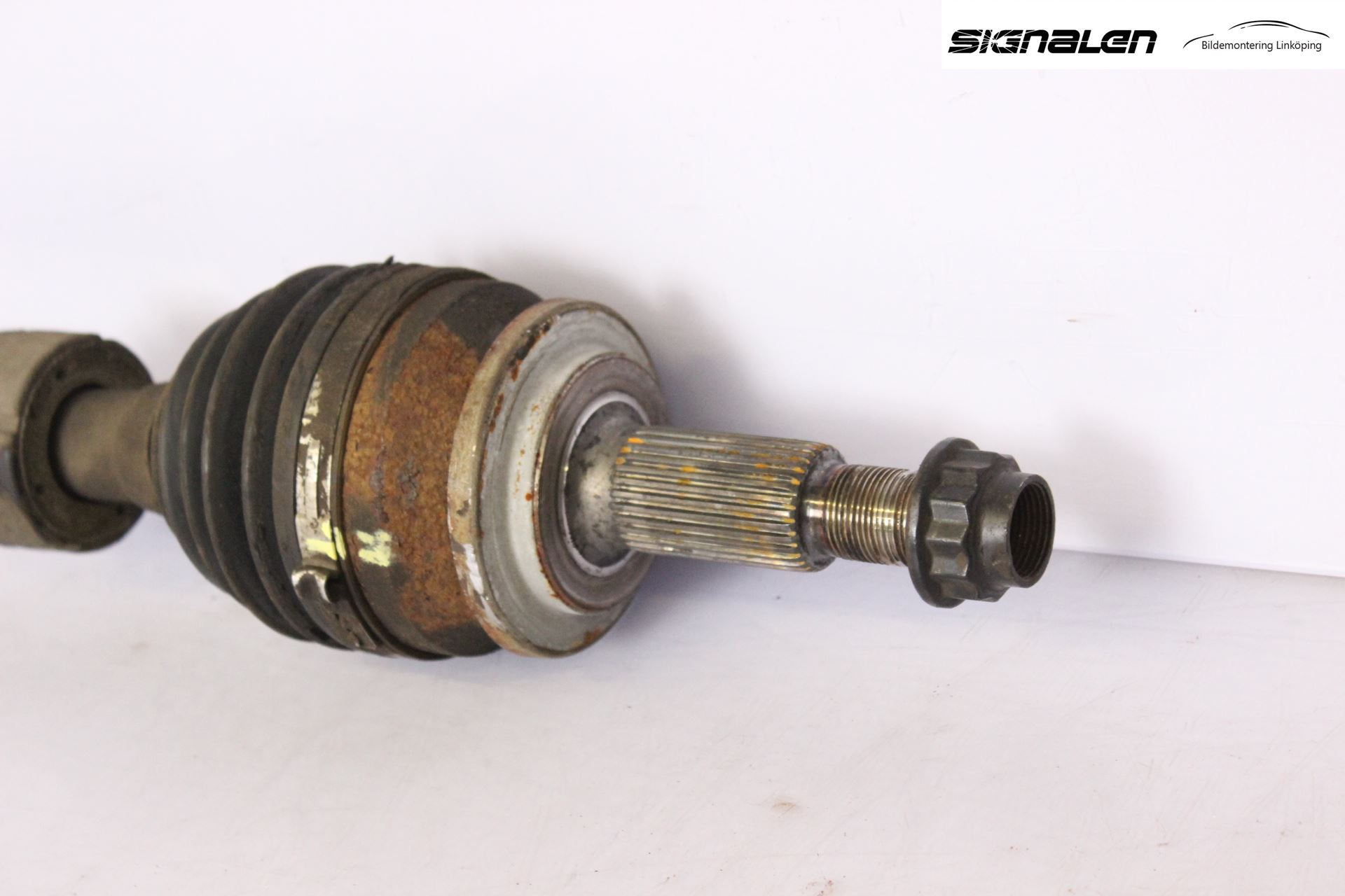 Toyota AVENSIS 09-15 Drivaxel Fram Höger