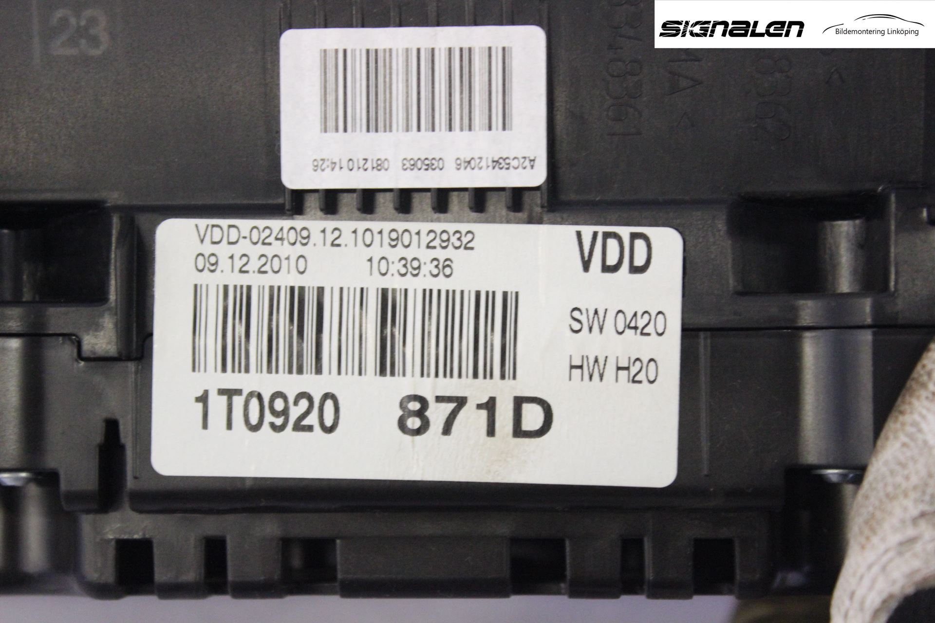 Volkswagen VW TOURAN 10-15 Instrument Komb
