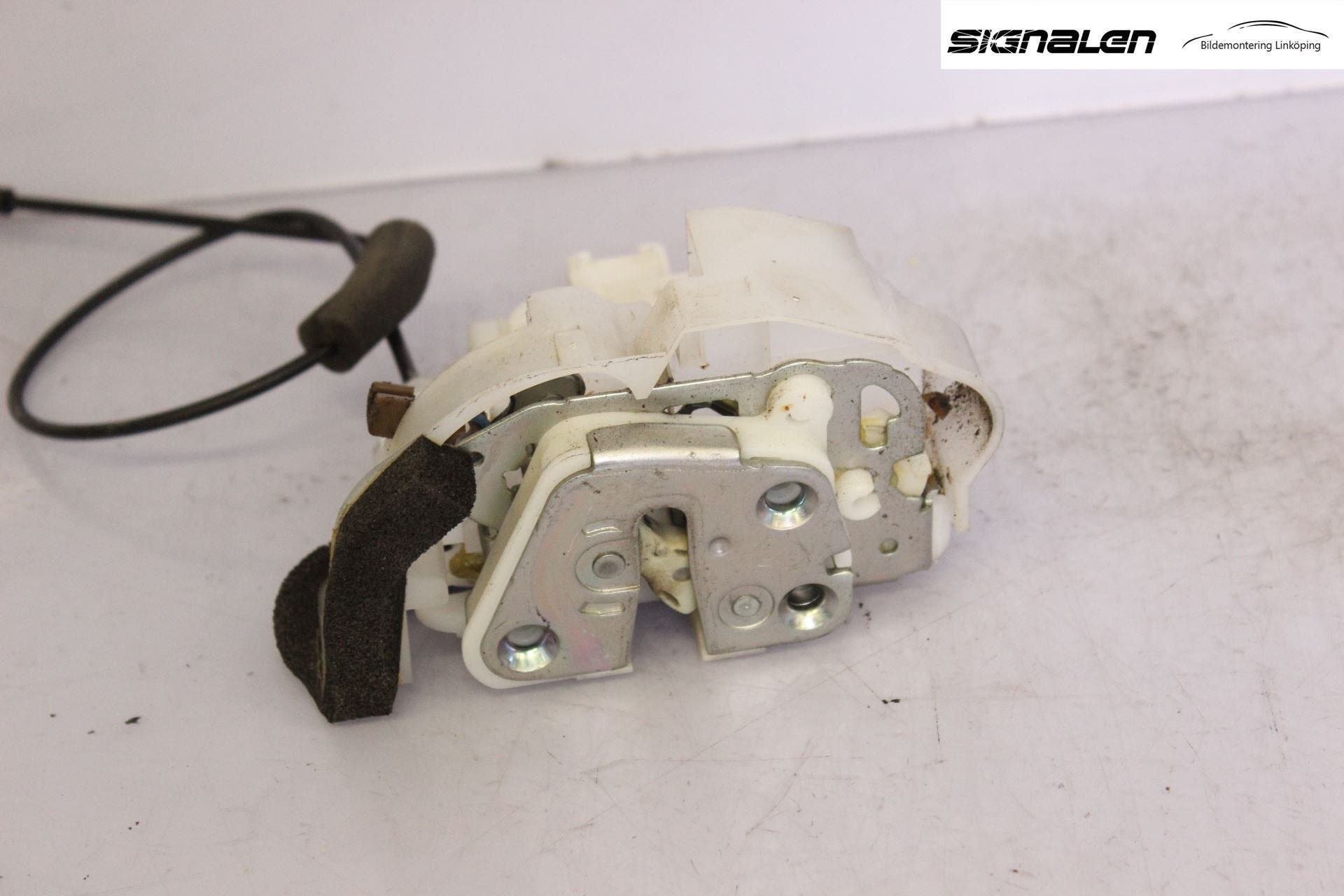 Subaru OUTBACK 10-15 Låskista-Dörrlås