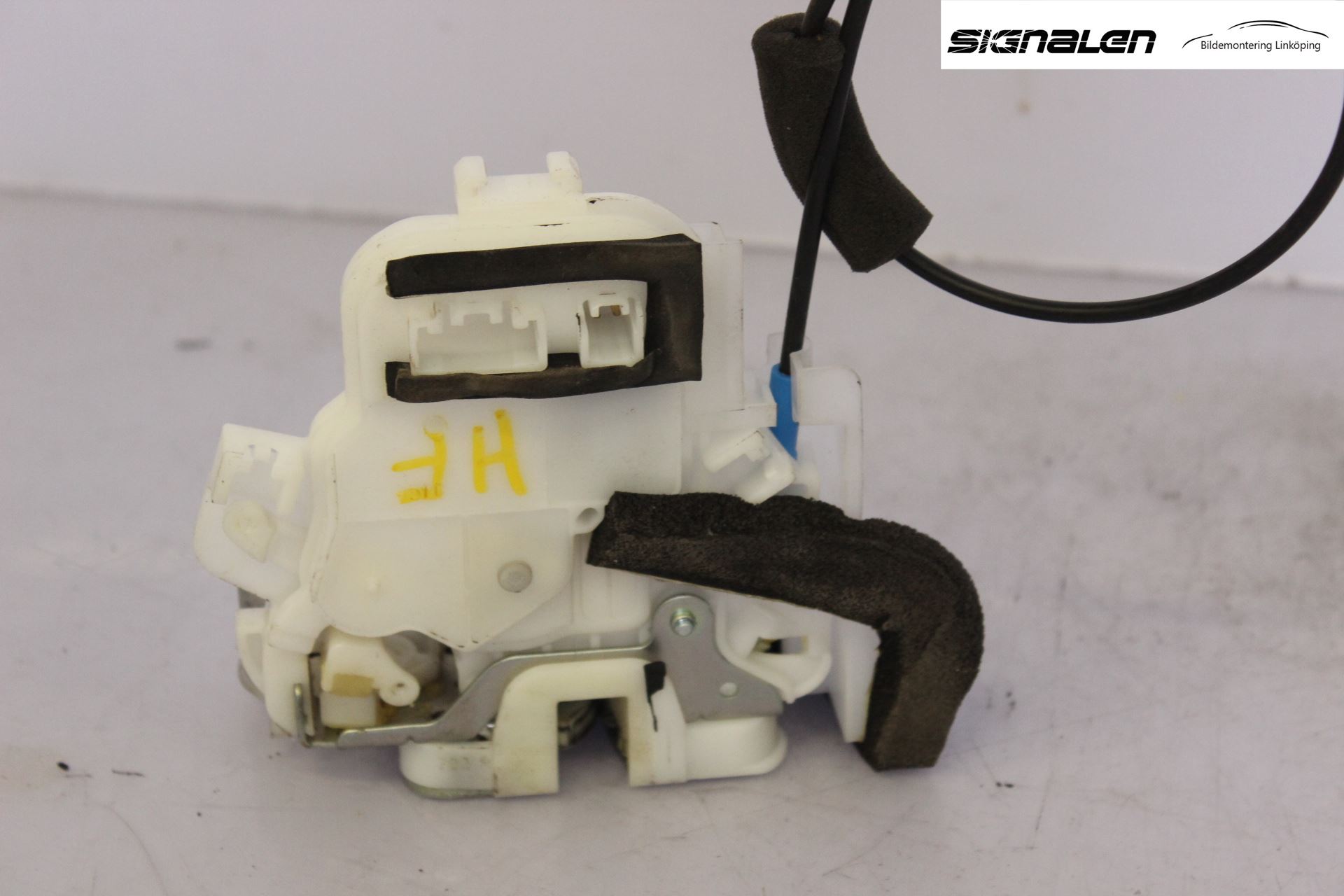 Subaru OUTBACK 10-15 Låskista-Dörrlås