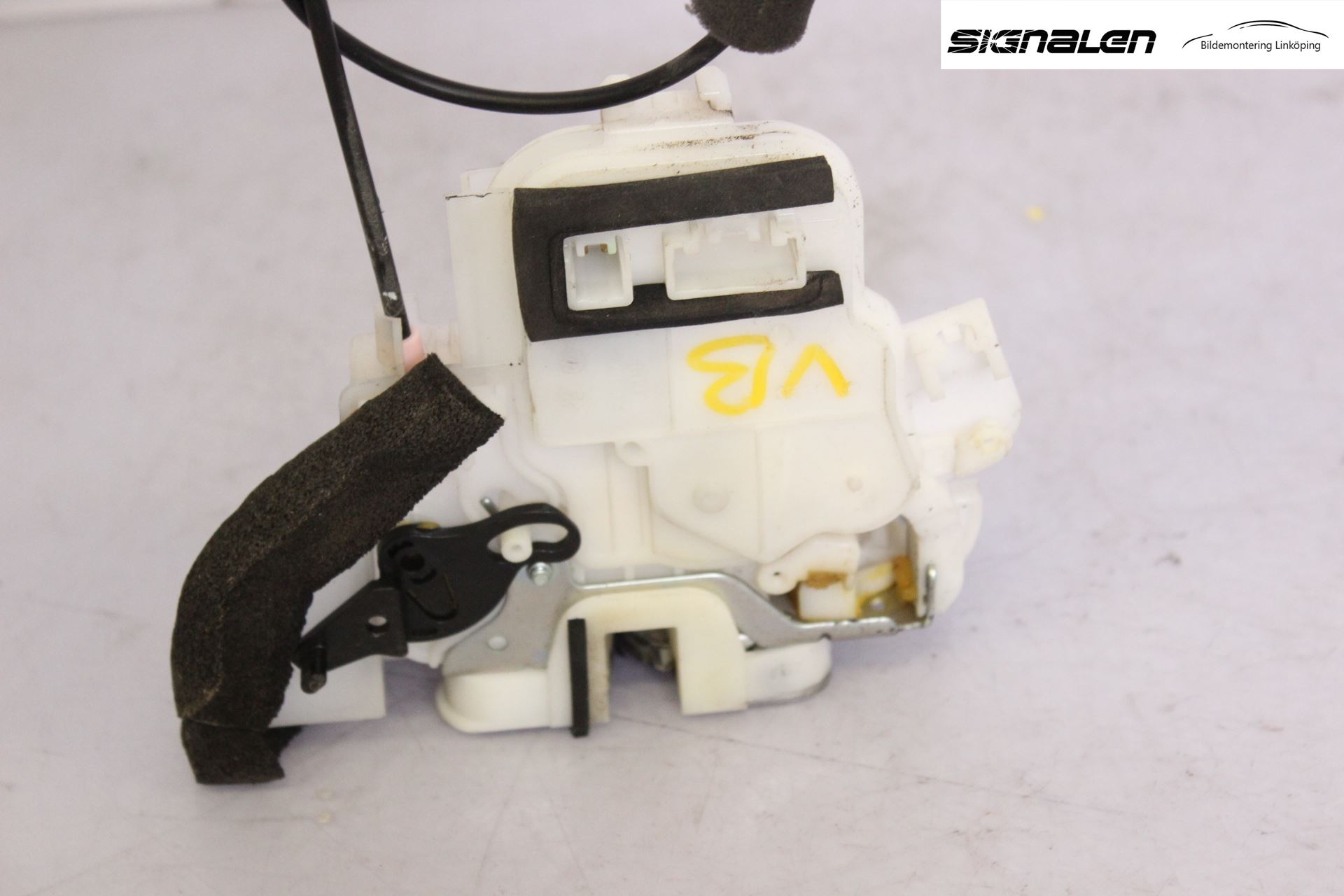 Subaru OUTBACK 10-15 Låskista-Dörrlås