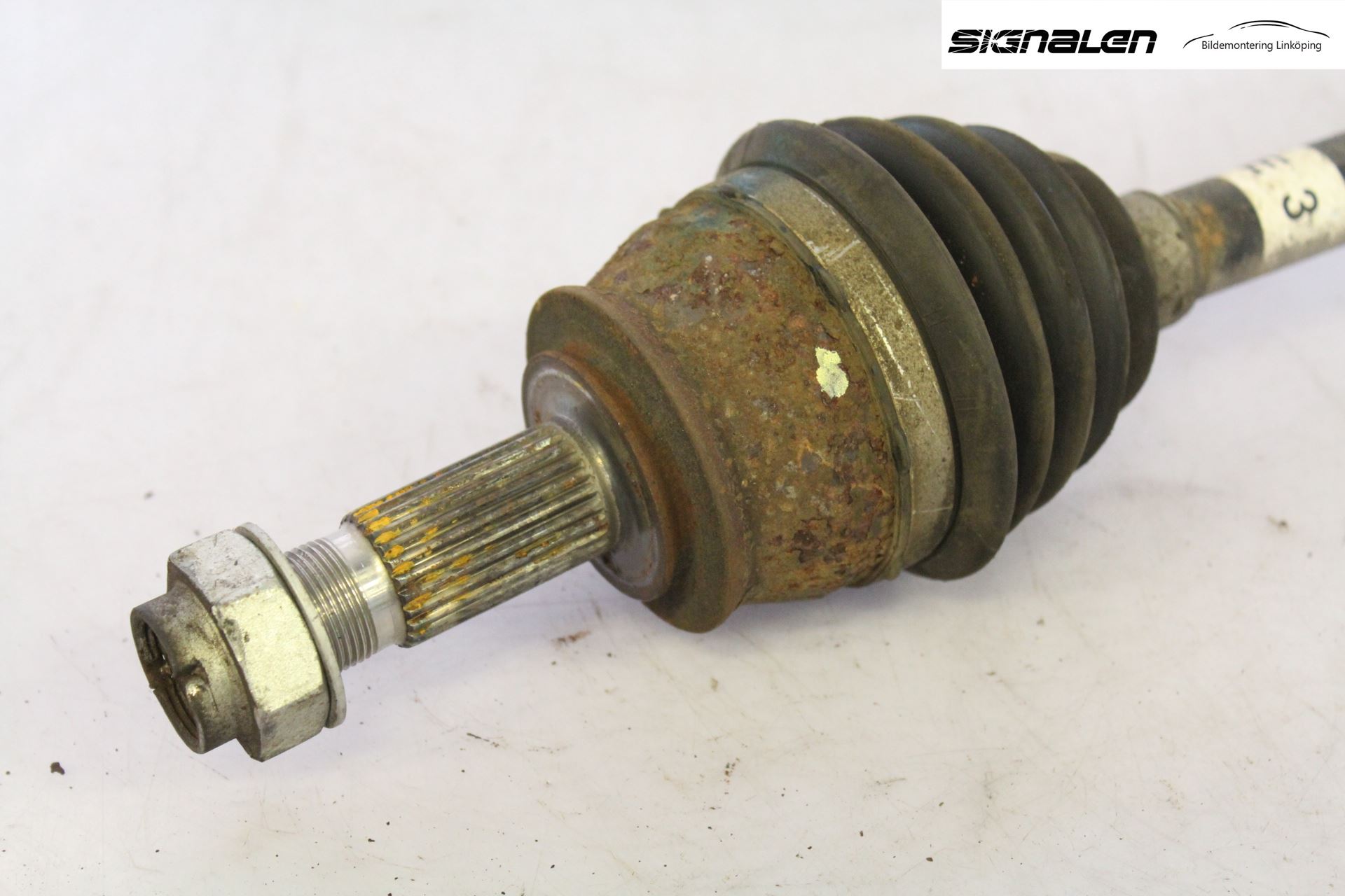 Opel CORSA D 07-14 Drivaxel Fram Höger