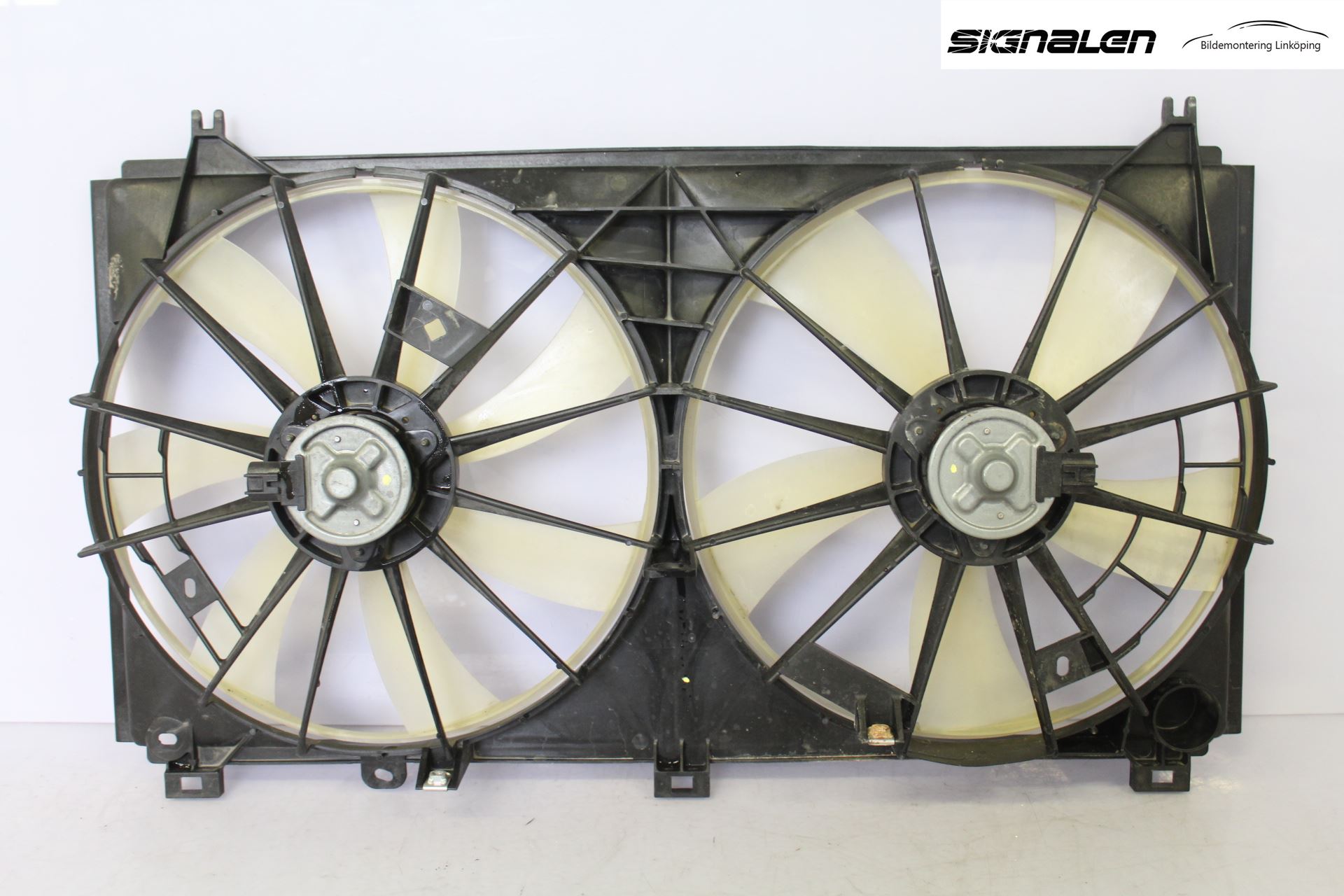 Lexus IS 220d/250/350 06-13 Kylfläkt El