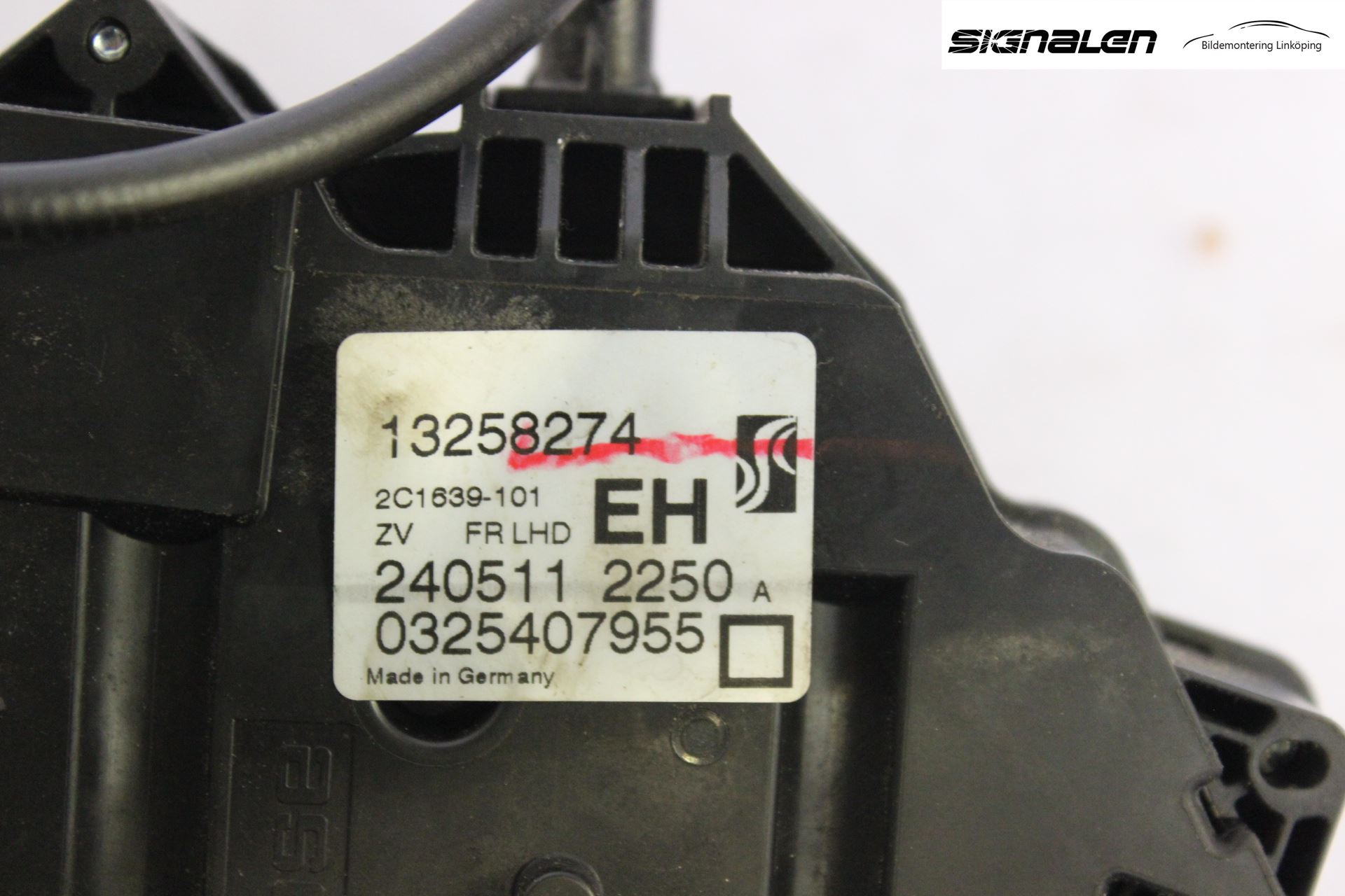 Opel CORSA D 07-14 Låskista-Dörrlås