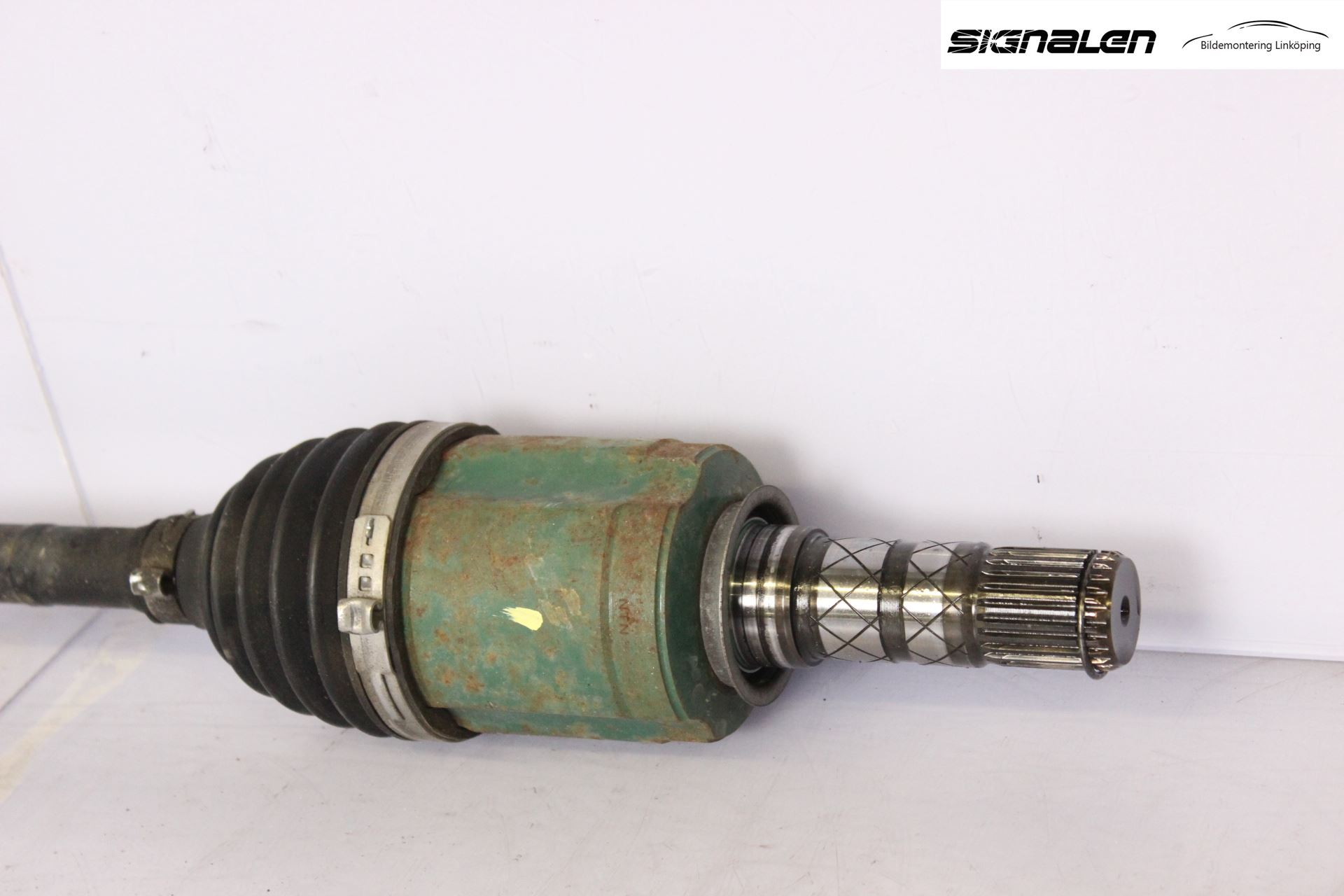 Subaru OUTBACK 10-15 Drivaxel Fram Vänster