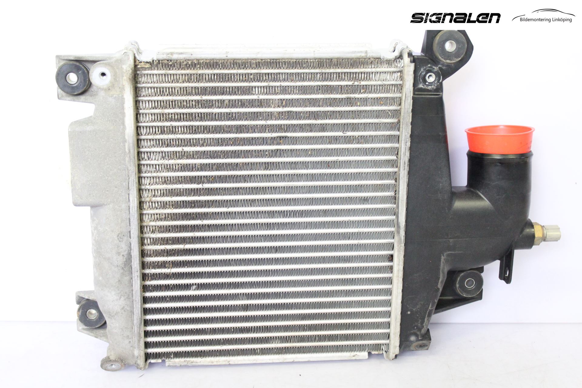 Toyota HI-ACE 06-12 Laddluft-Intercooler Kyl