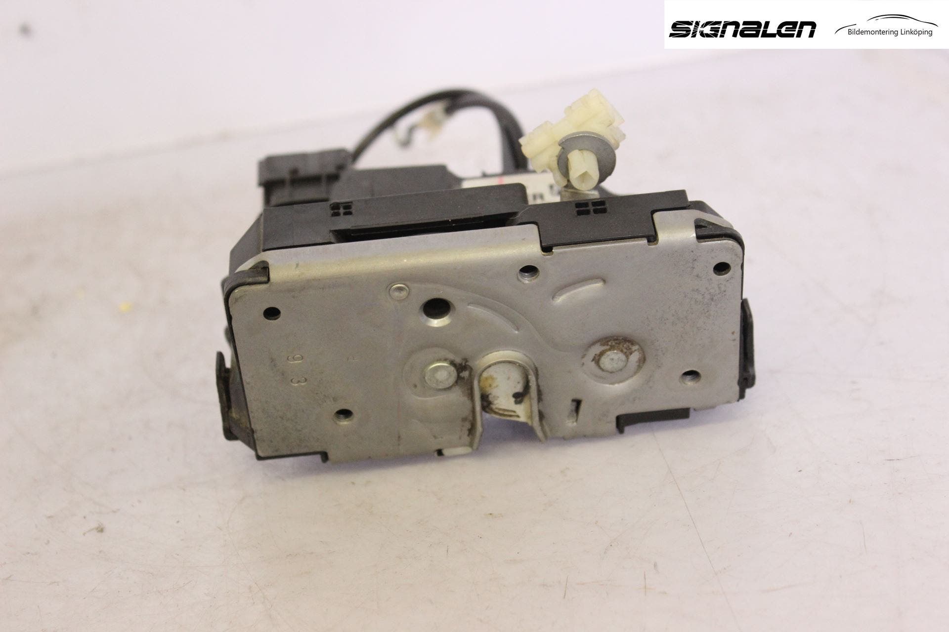 Opel CORSA D 07-14 Låskista-Dörrlås