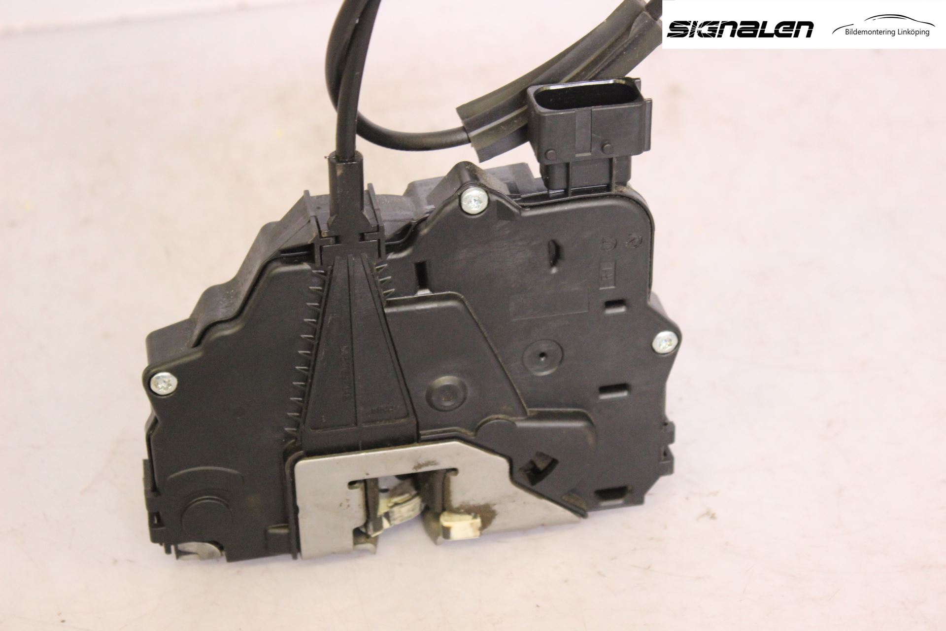 Opel CORSA D 07-14 Låskista-Dörrlås