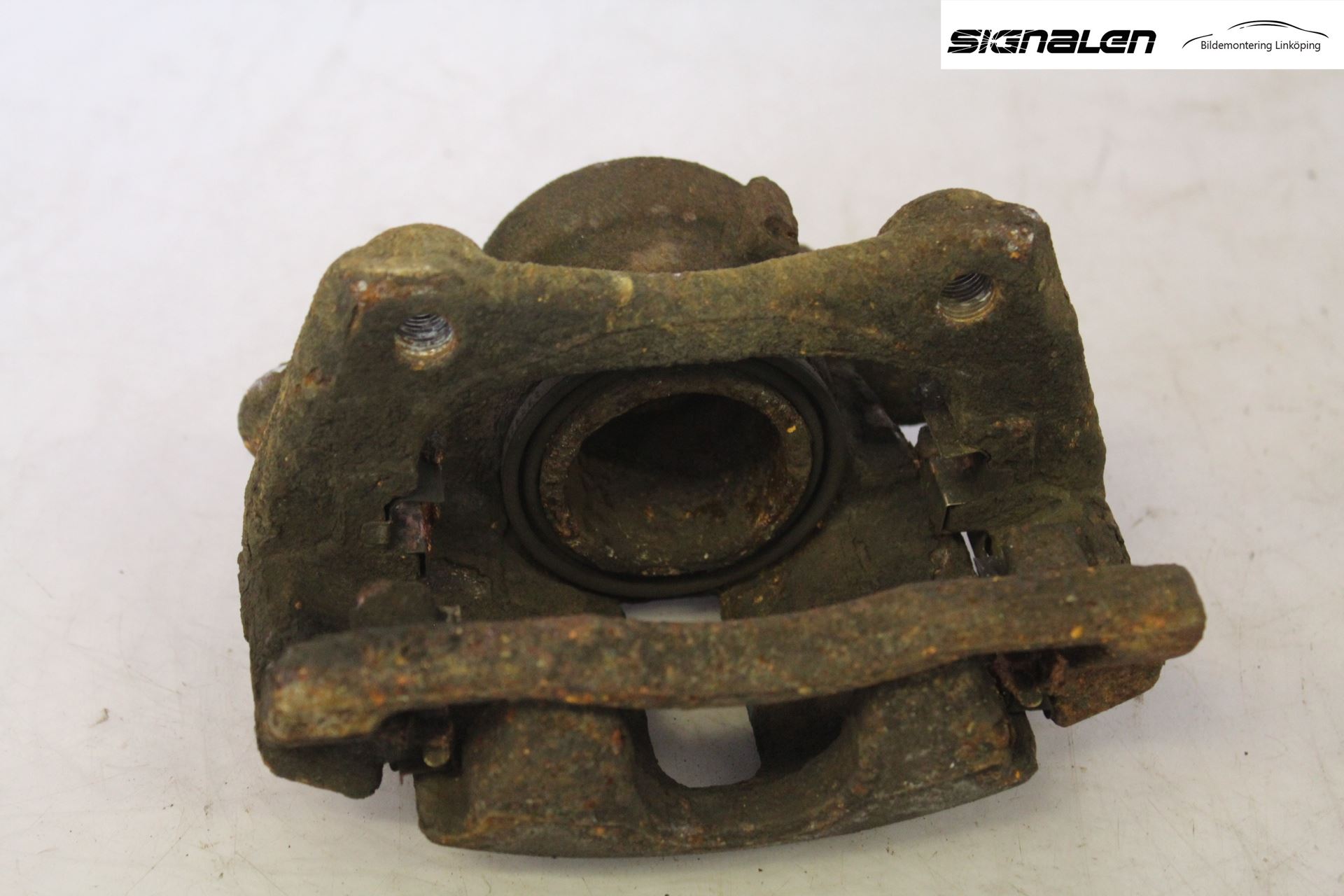 Renault CLIO III  09-12 Bromsok Fram Höger