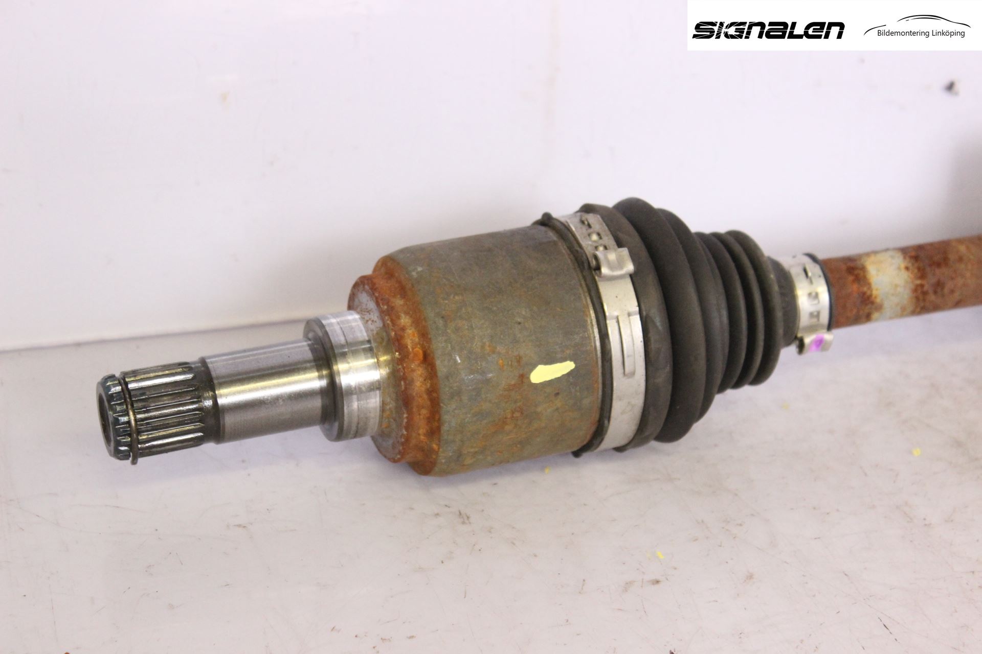 Ford KA 09-16 Drivaxel Fram Höger