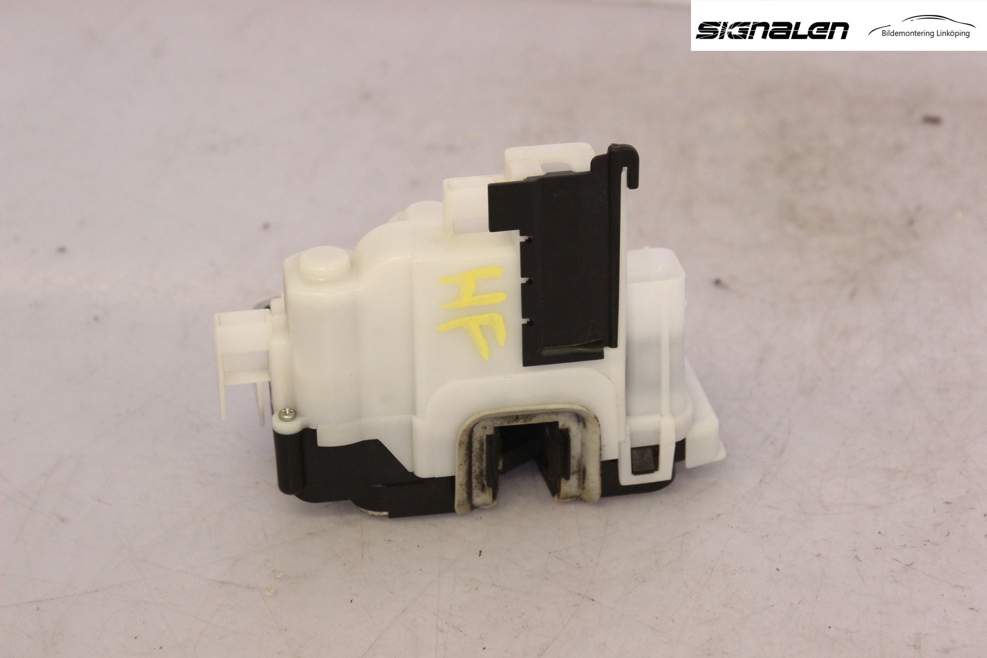 Ford KA 09-16 Låskista-Dörrlås