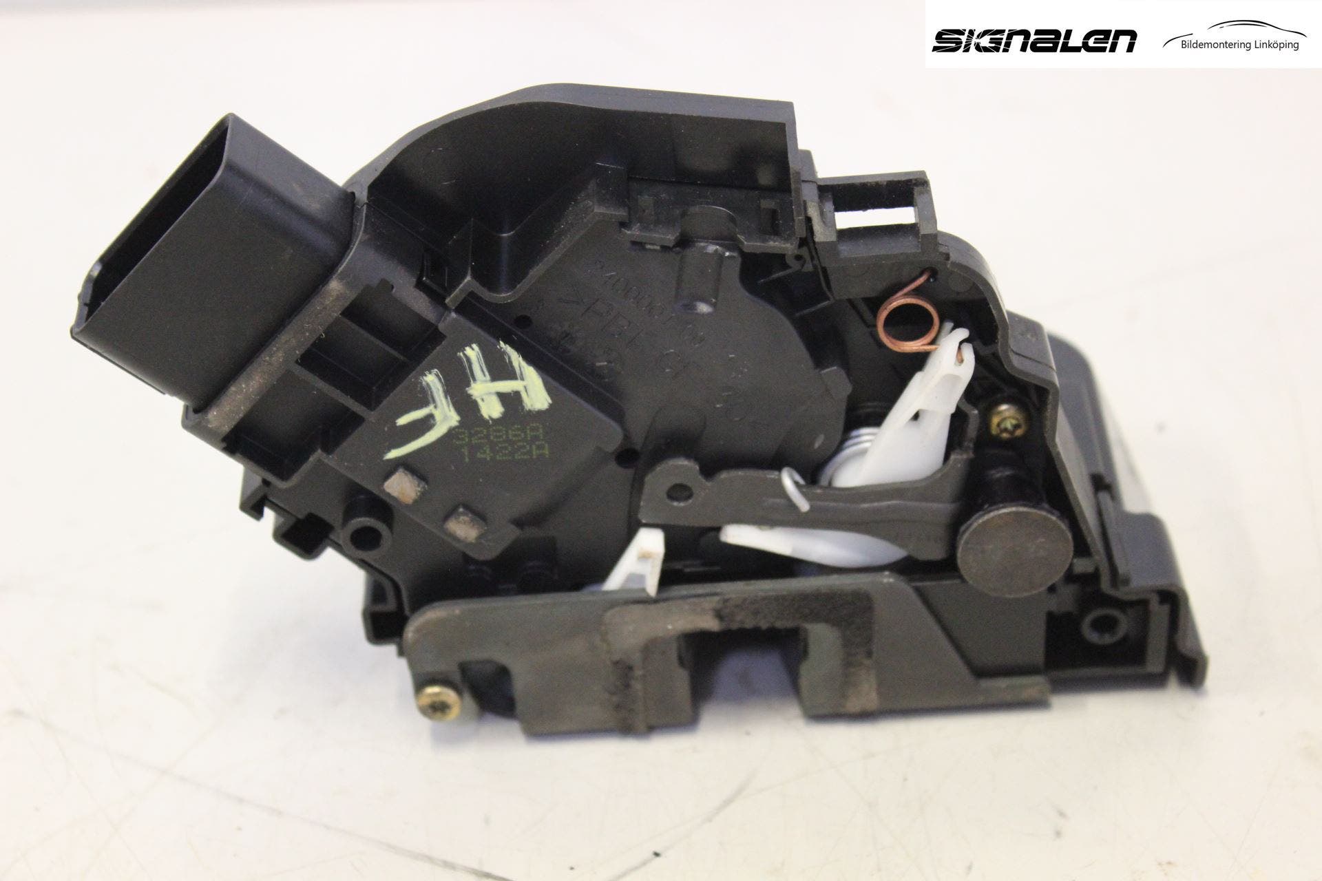 Ford FOCUS 04-07 Låskista-Dörrlås