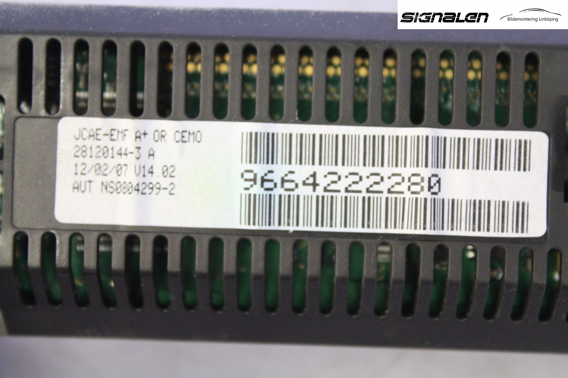 Peugeot 307     05-08 Färddator