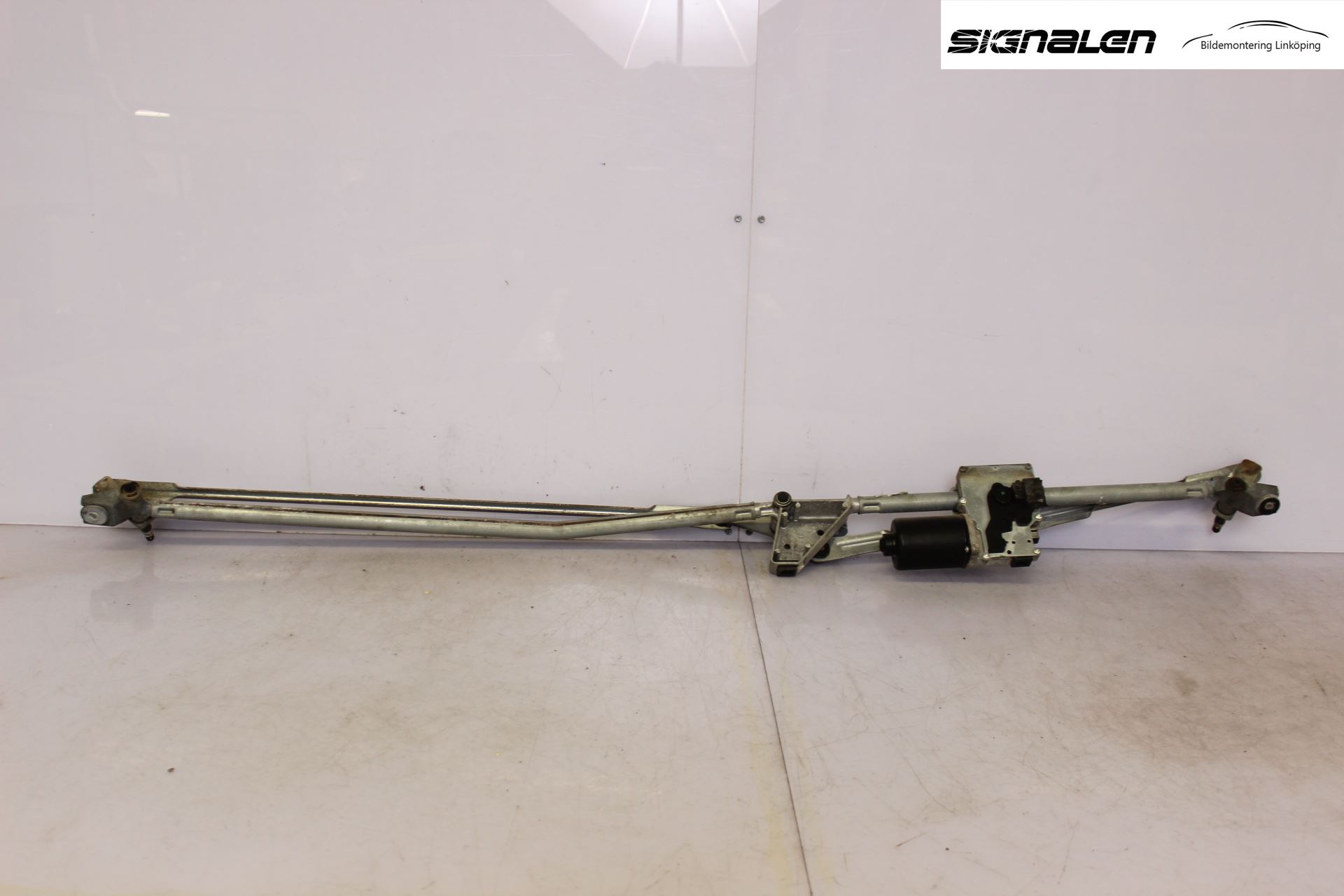 Citroen C4 I   05-10 Torkarmotor Vindruta