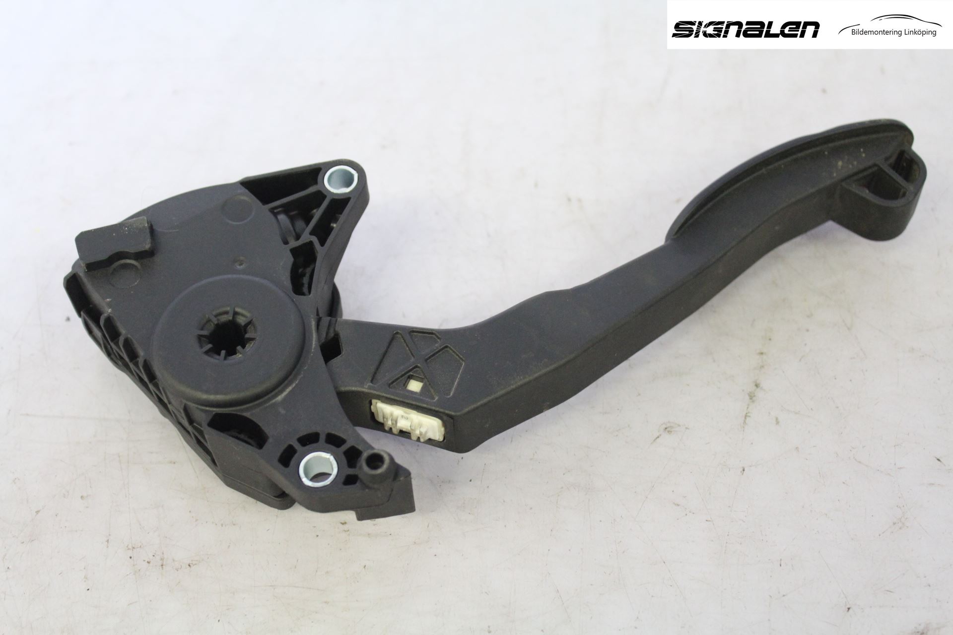 Nissan NV400 12-24 Gaspedal