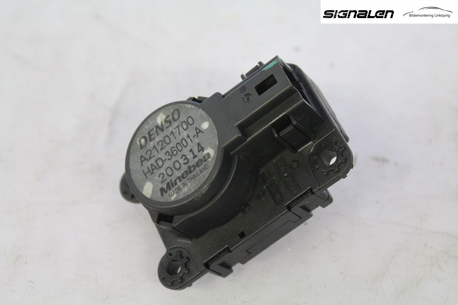 Nissan NV400 12-24 Ac Reglermotor