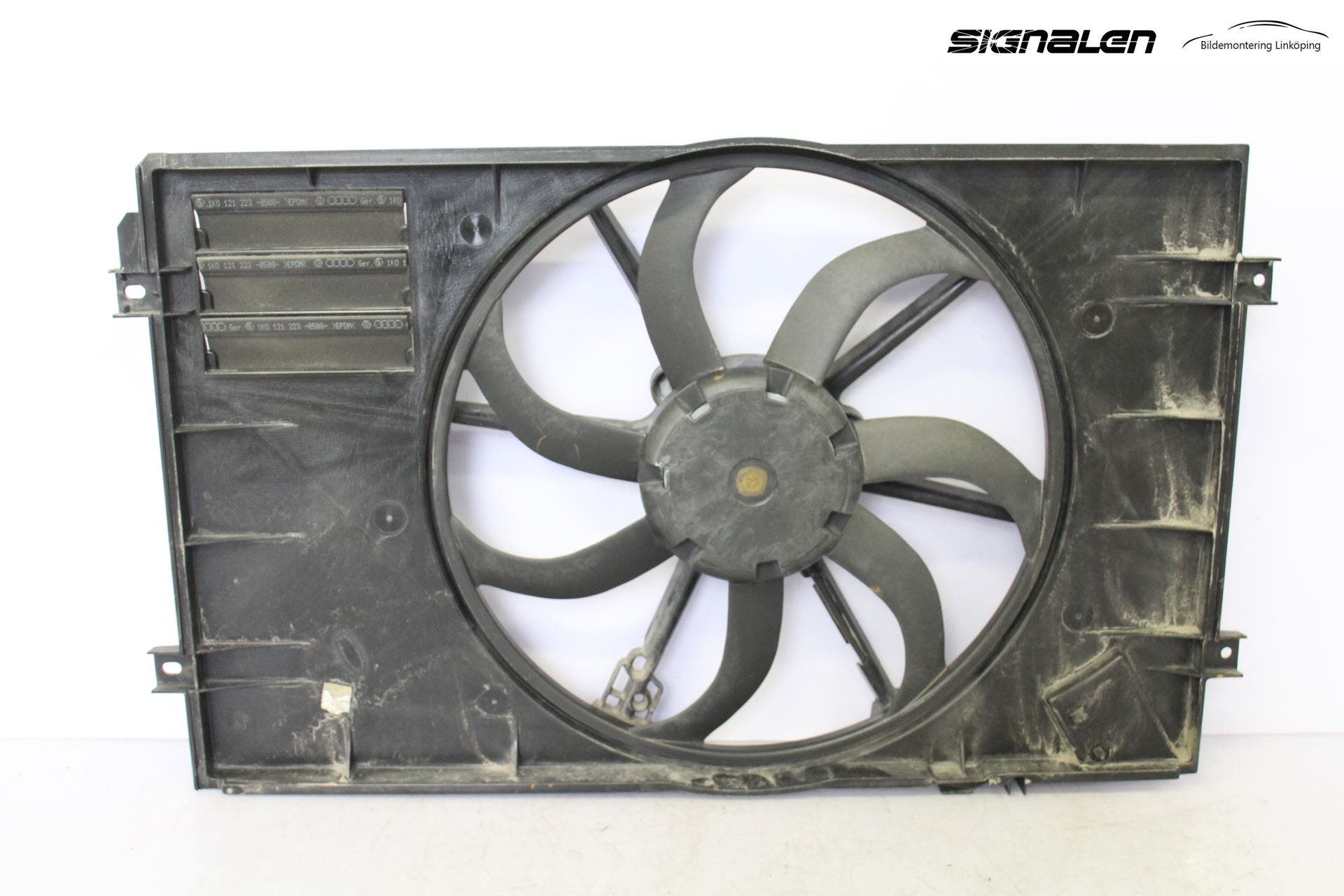 Volkswagen VW GOLF V 04-09 Kylfläkt El