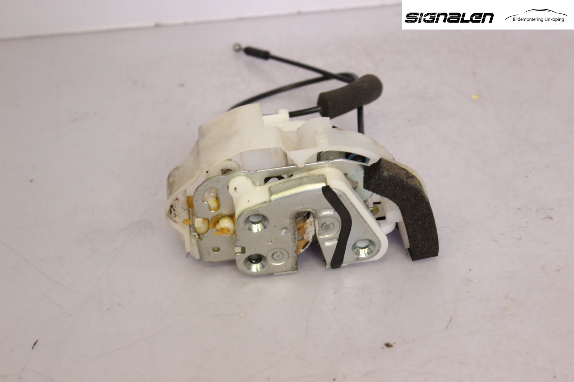 Subaru OUTBACK 10-15 Låskista-Dörrlås