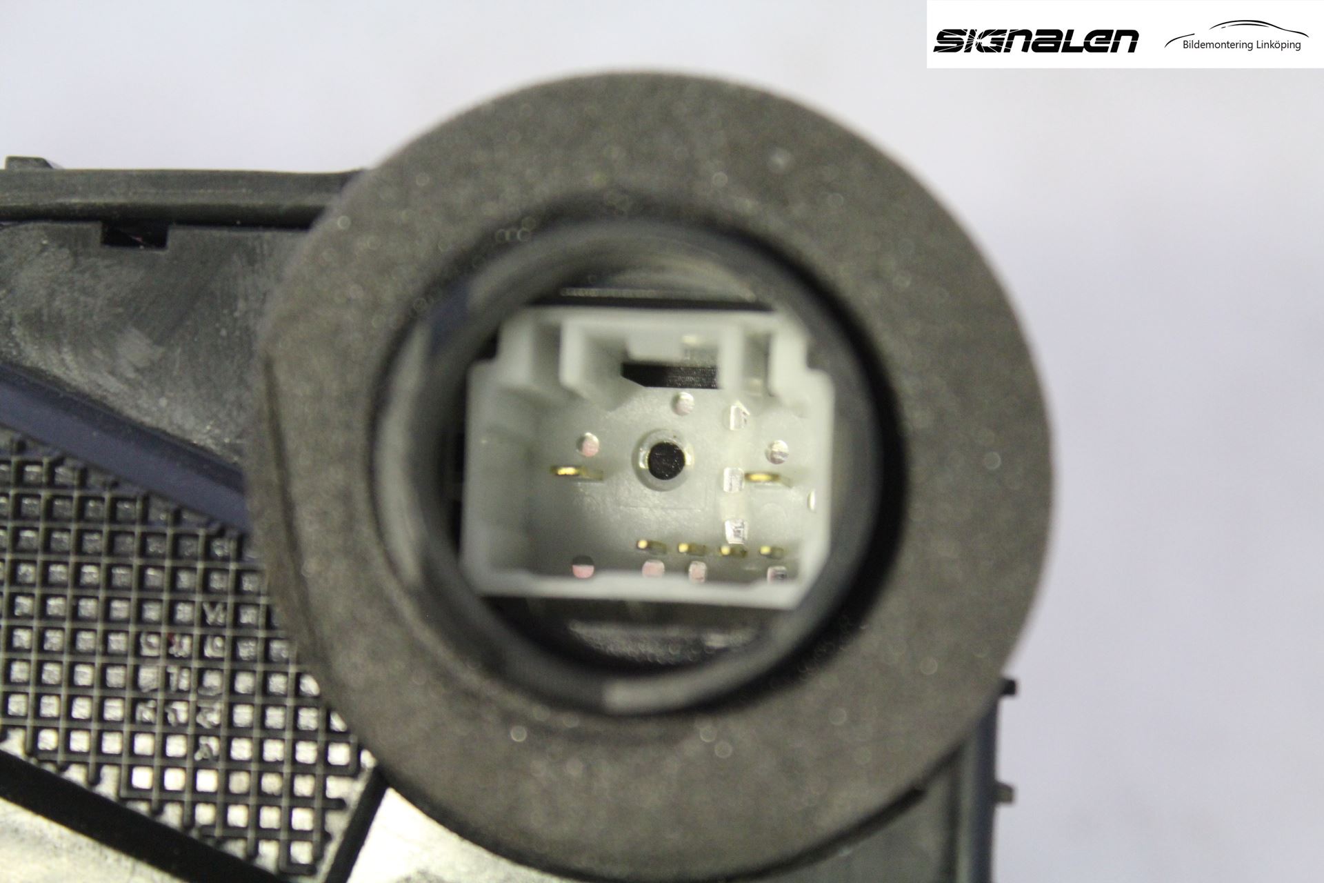 Toyota YARIS XP90 06-11 Låskista-Dörrlås