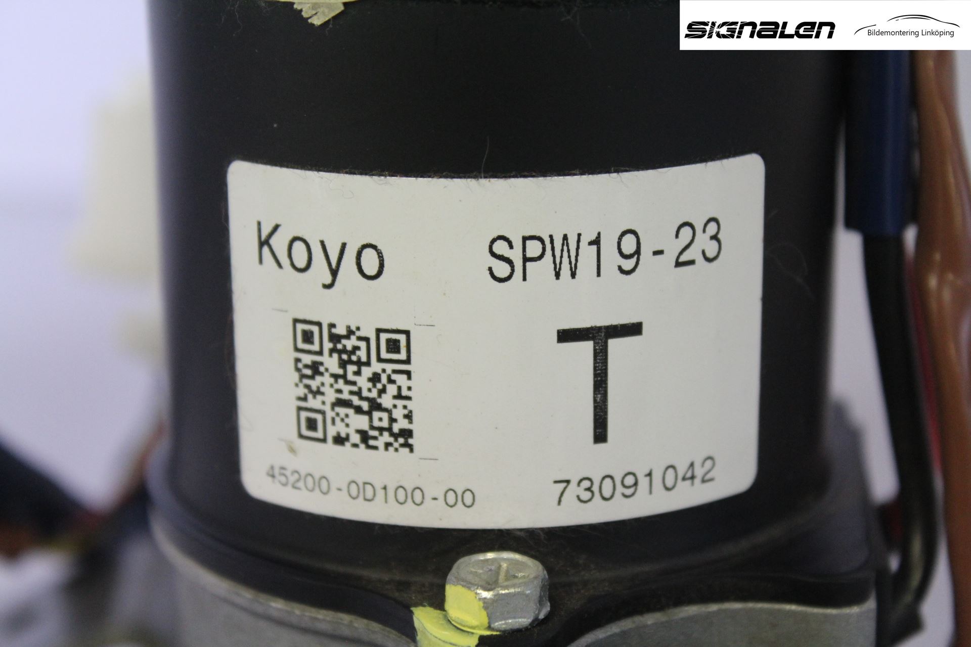Toyota YARIS XP90 06-11 Rattaxelagg Med Inb Servo