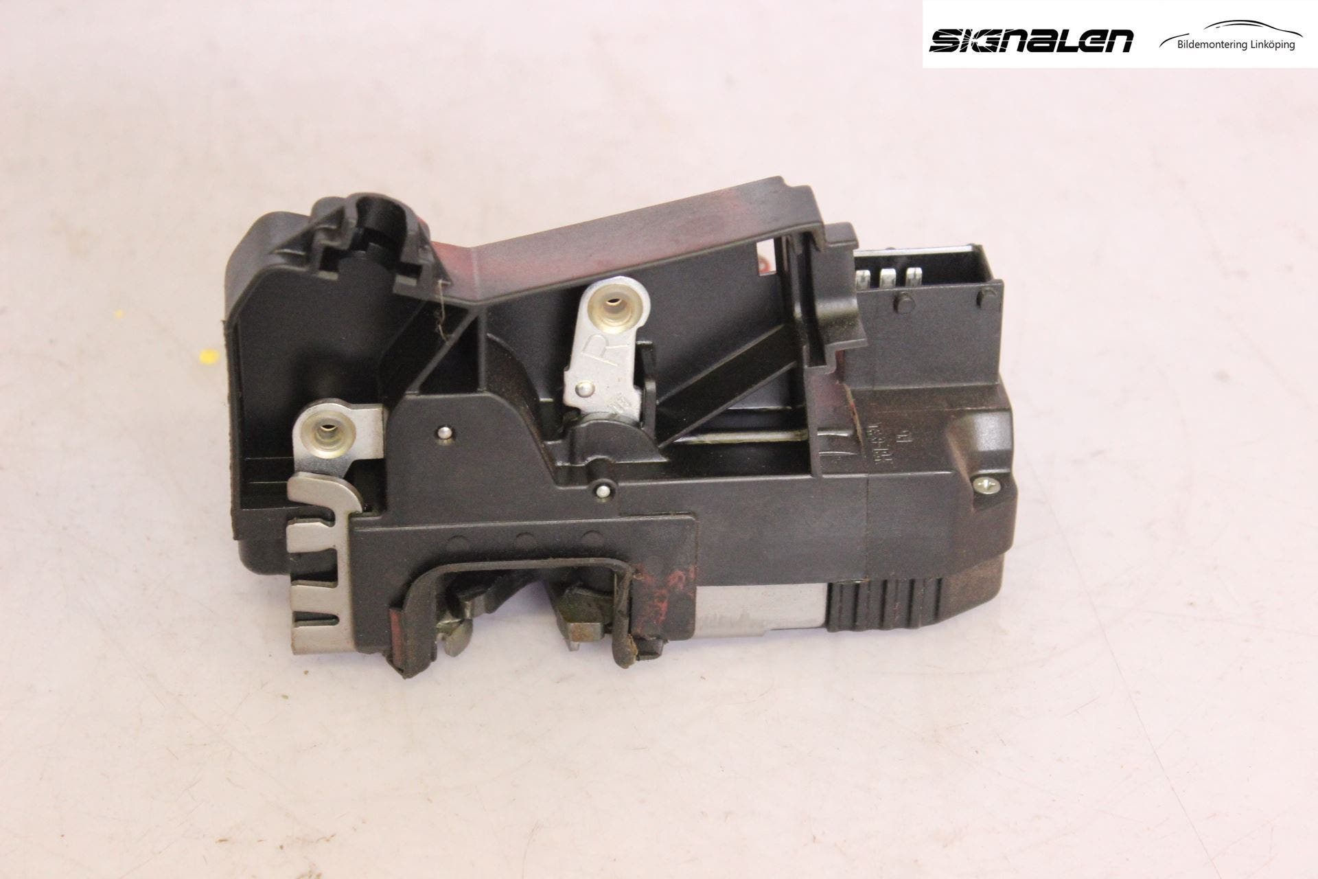 Opel VIVARO 01-14 Låskista-Dörrlås