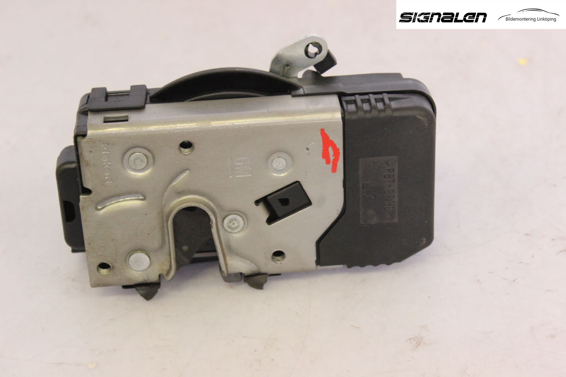 Opel VIVARO 01-14 Låskista-Dörrlås